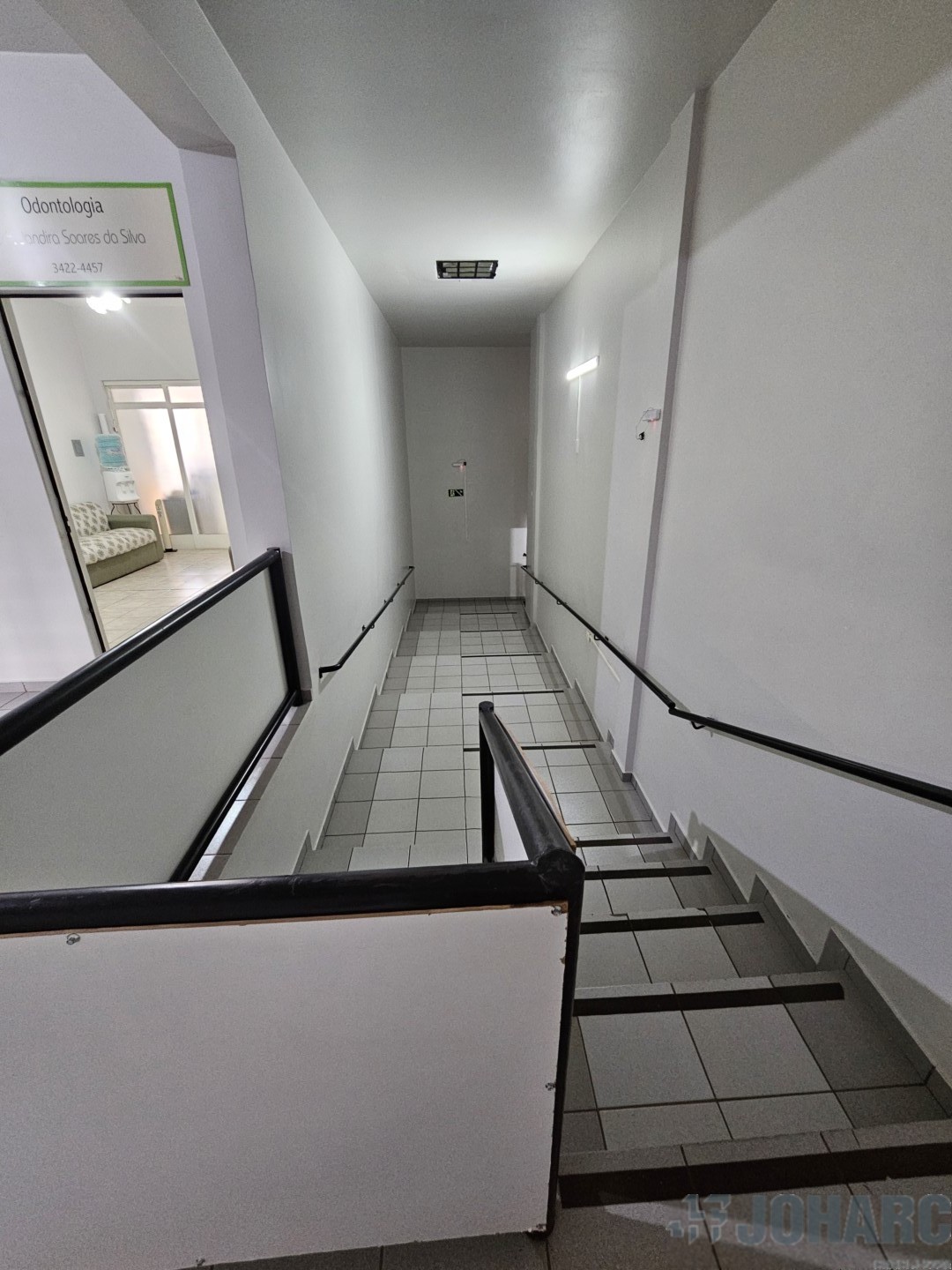 Sala Comercial para locacao no Centro em Apucarana com 0m² por R$ 900,00