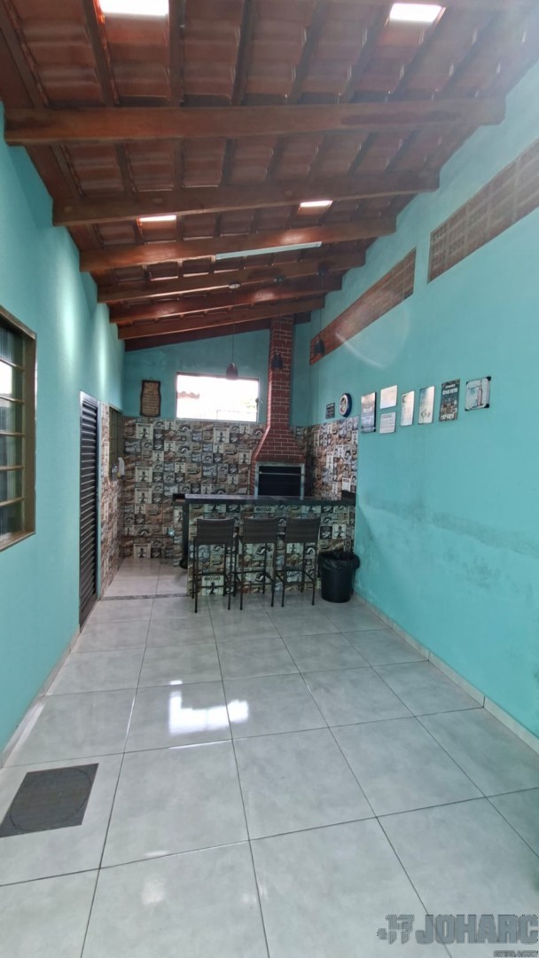 ac9a4dd2-a9b4-43f6-bbd8-373df5fd2779 (1).jpg