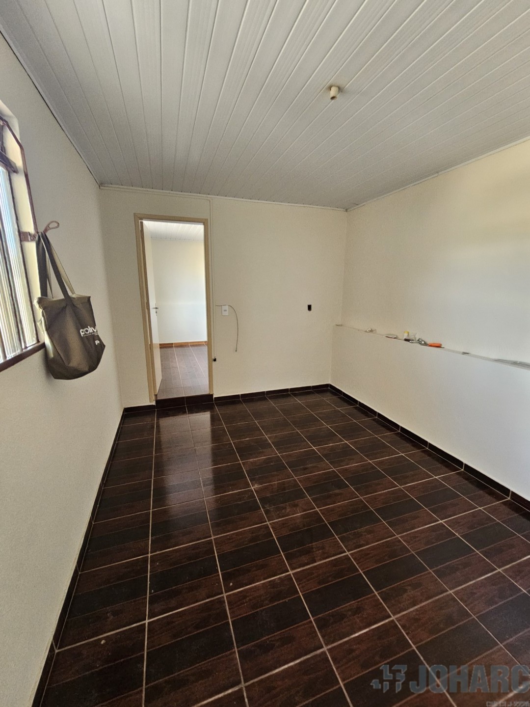 Casa Residencial para locacao no Nucleo Habitacional Papa Joao Paulo em Apucarana com 312m² por R$ 820,00