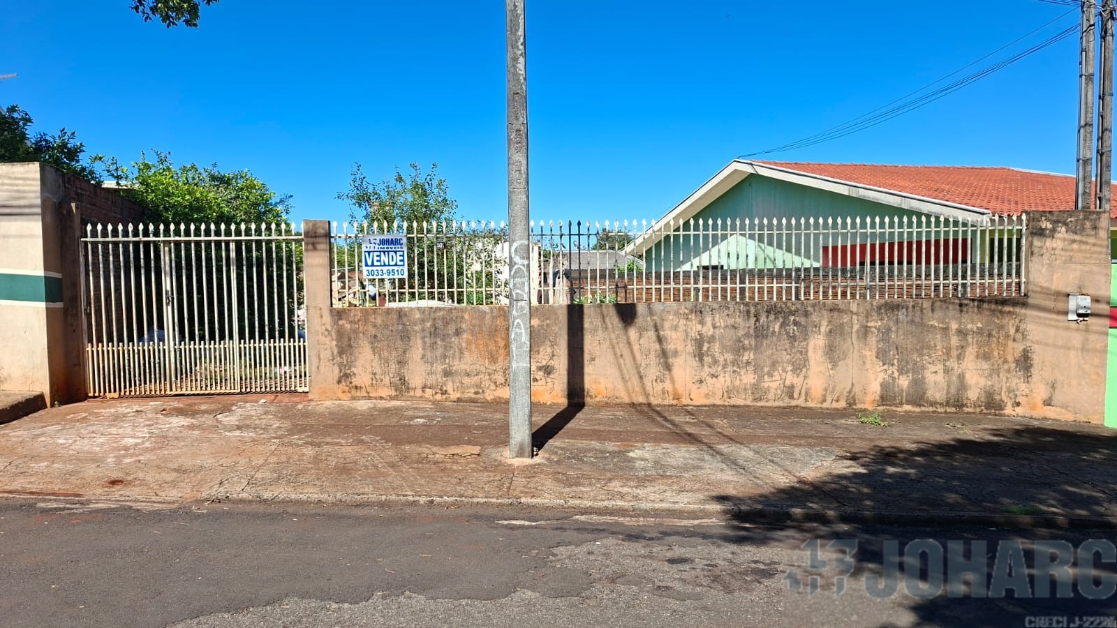 Terreno para venda no Vila Shangri-la em Apucarana com 480m² por R$ 230.000,00