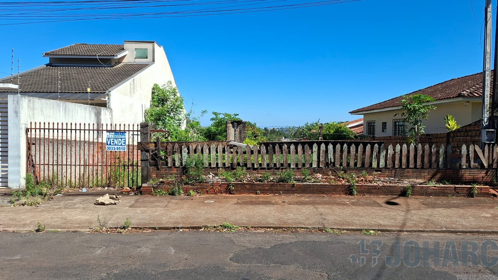 Terreno para venda no Jardim Tibagi em Apucarana com 682,92m² por R$ 235.000,00