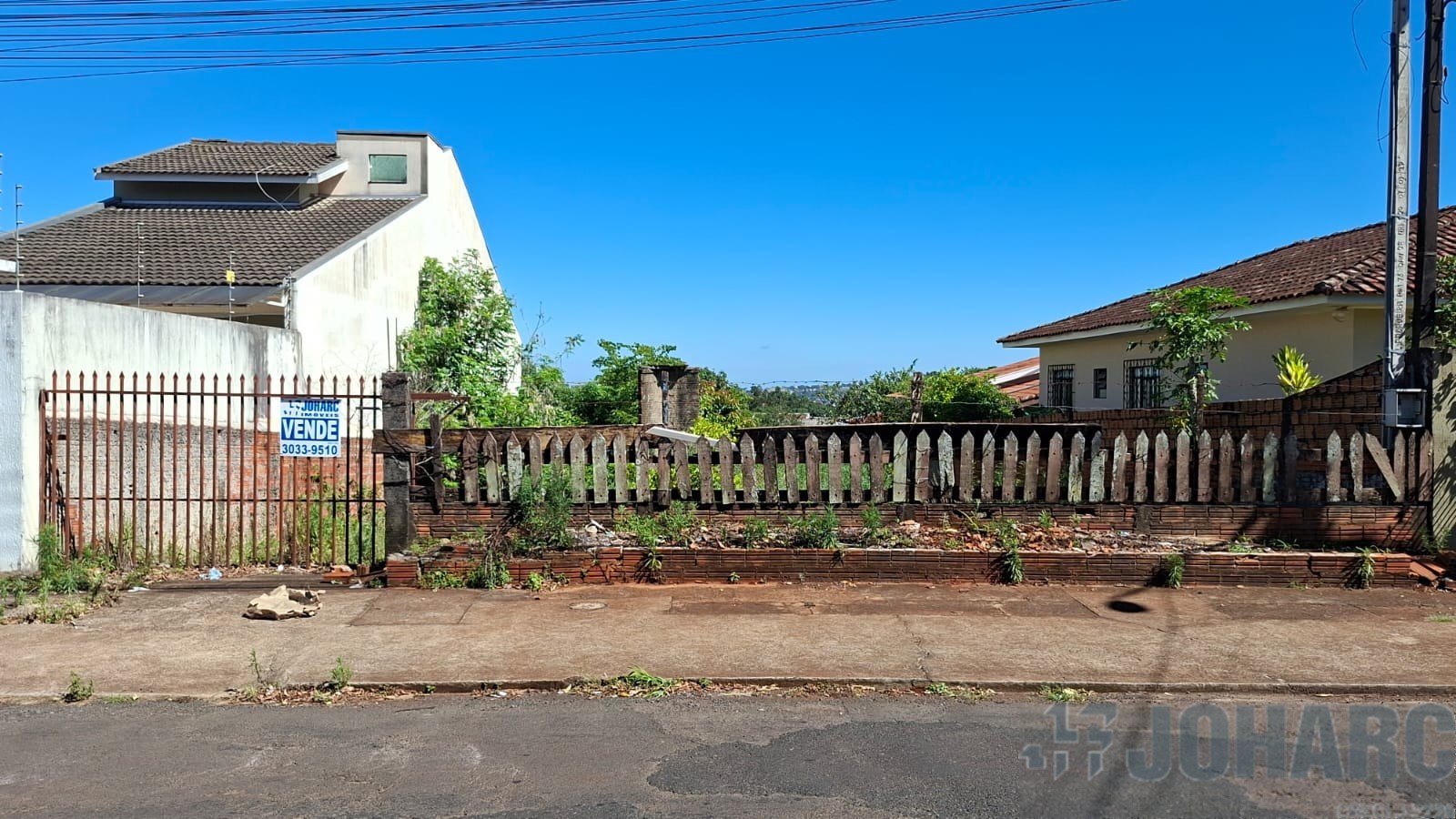 Terreno para venda no Jardim Tibagi em Apucarana com 682,92m² por R$ 235.000,00