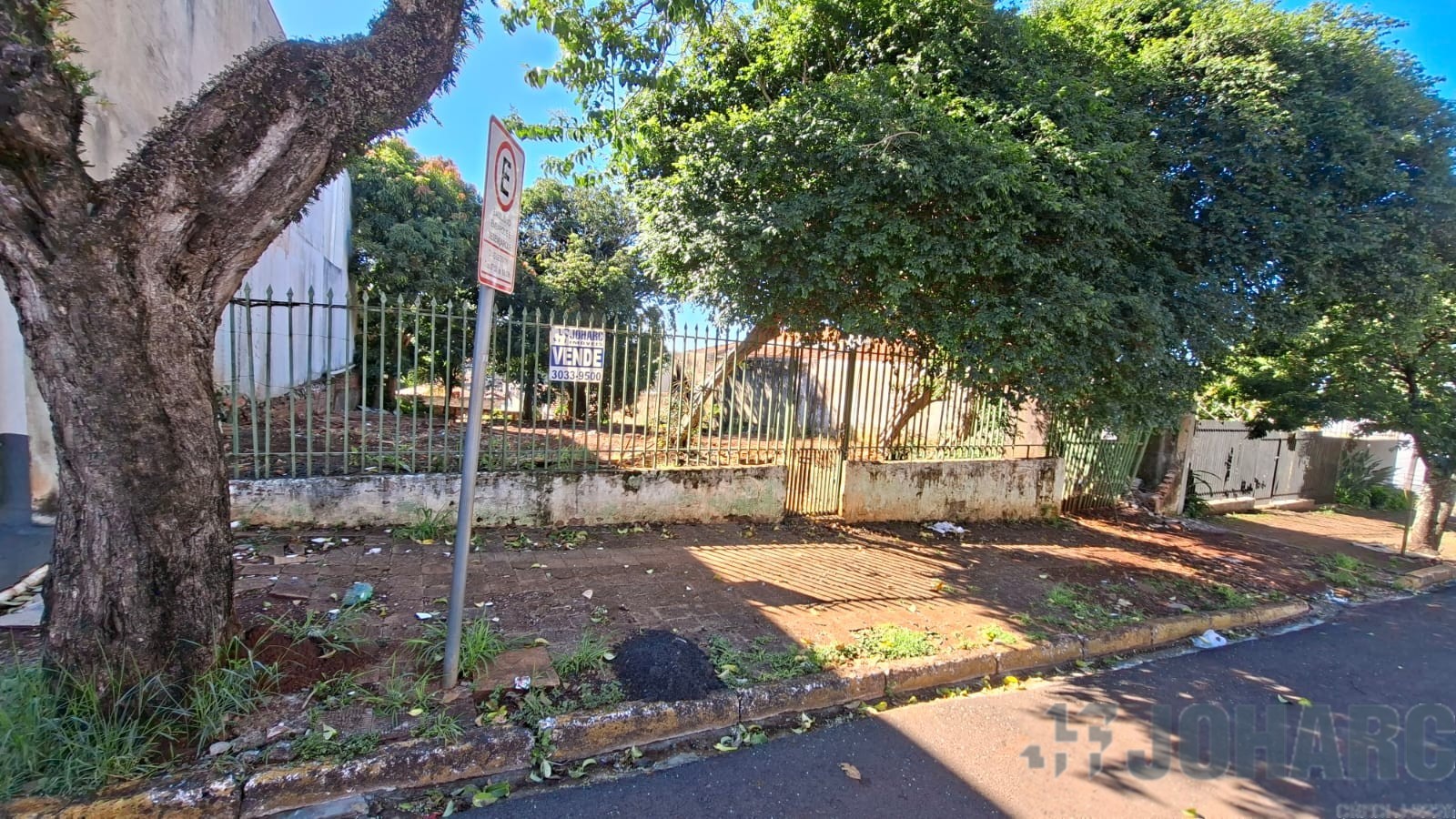 Terreno para venda no Centro em Apucarana com 600m² por R$ 750.000,00