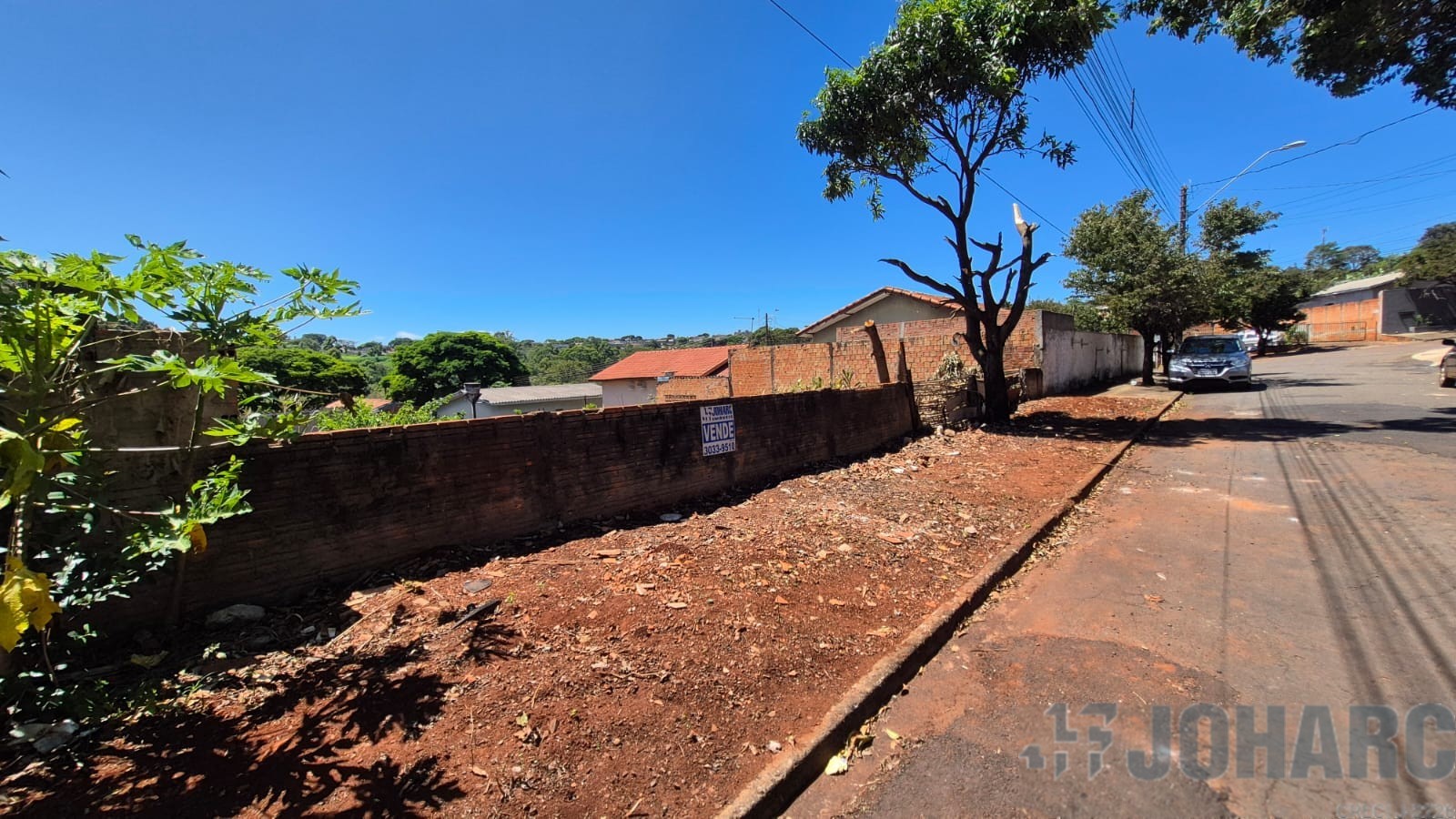 Terreno para venda no Nucleo Habitacional Joao Goulart em Apucarana com 379,12m² por R$ 90.000,00