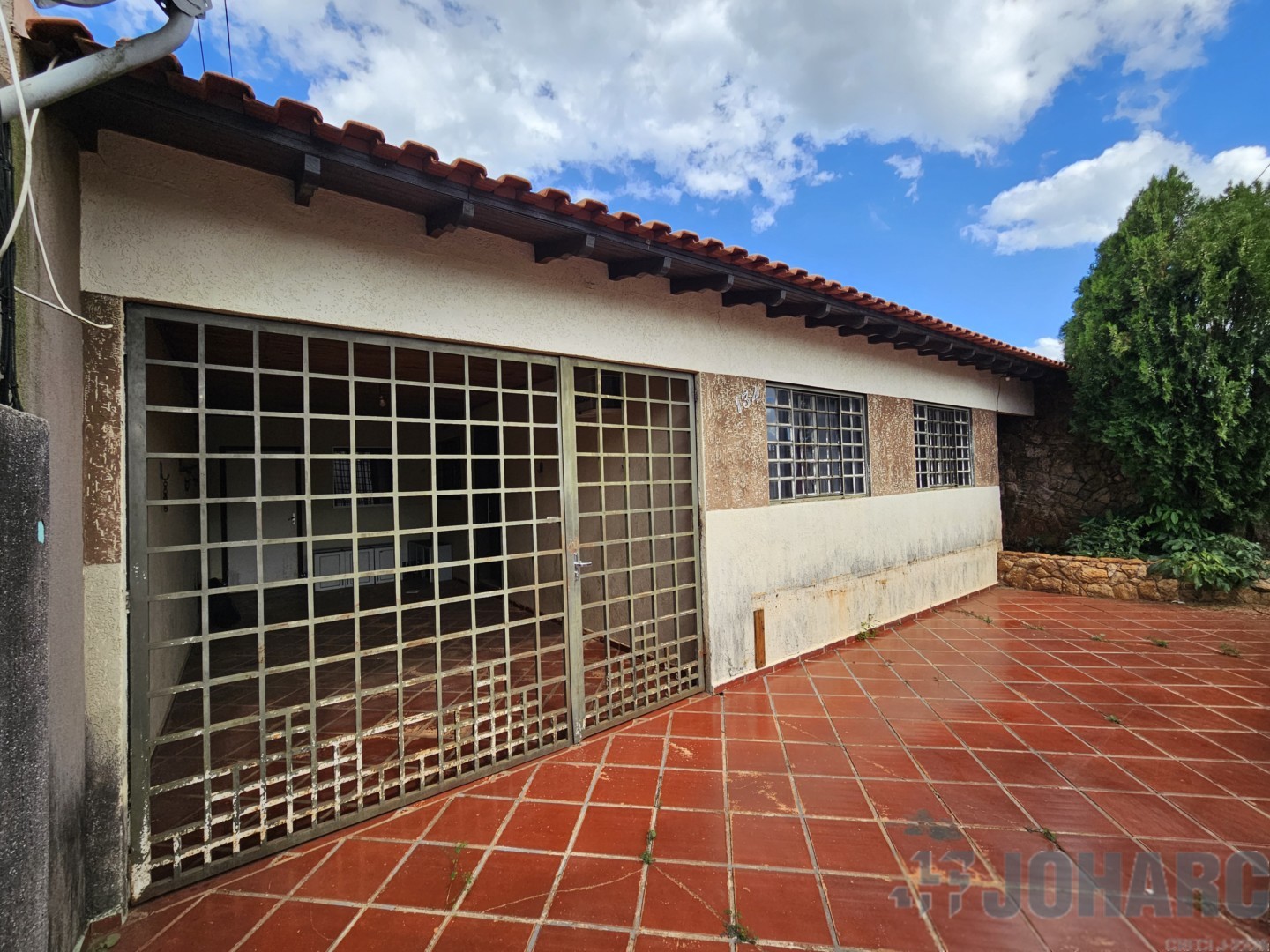 Casa Residencial para locacao no Nucleo Habitacional Castelo Branco em Apucarana com 280m² por R$ 1.200,00