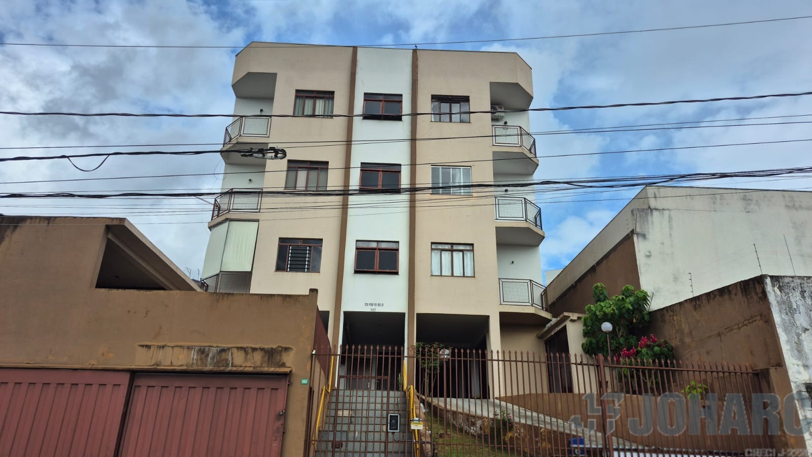 Apartamento para venda no Centro em Apucarana com 76,39m² por R$ 210.000,00