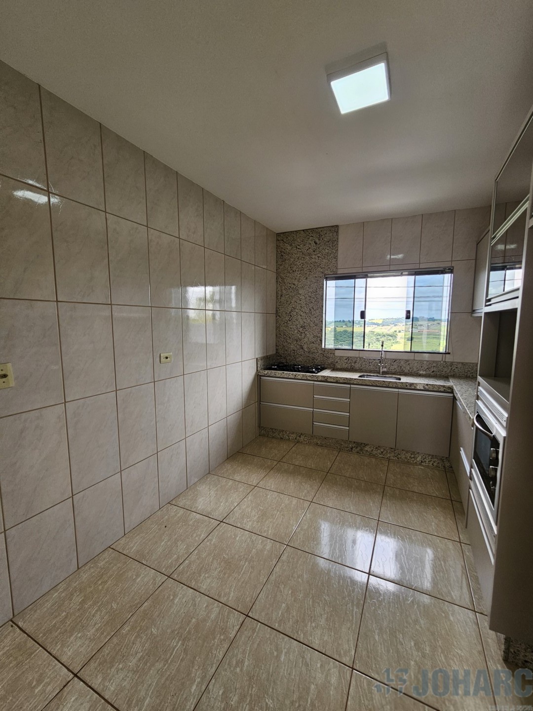 Casa Residencial para locacao no Loteamento Residencial Cazarin em Apucarana com 131,06m² por R$ 1.400,00