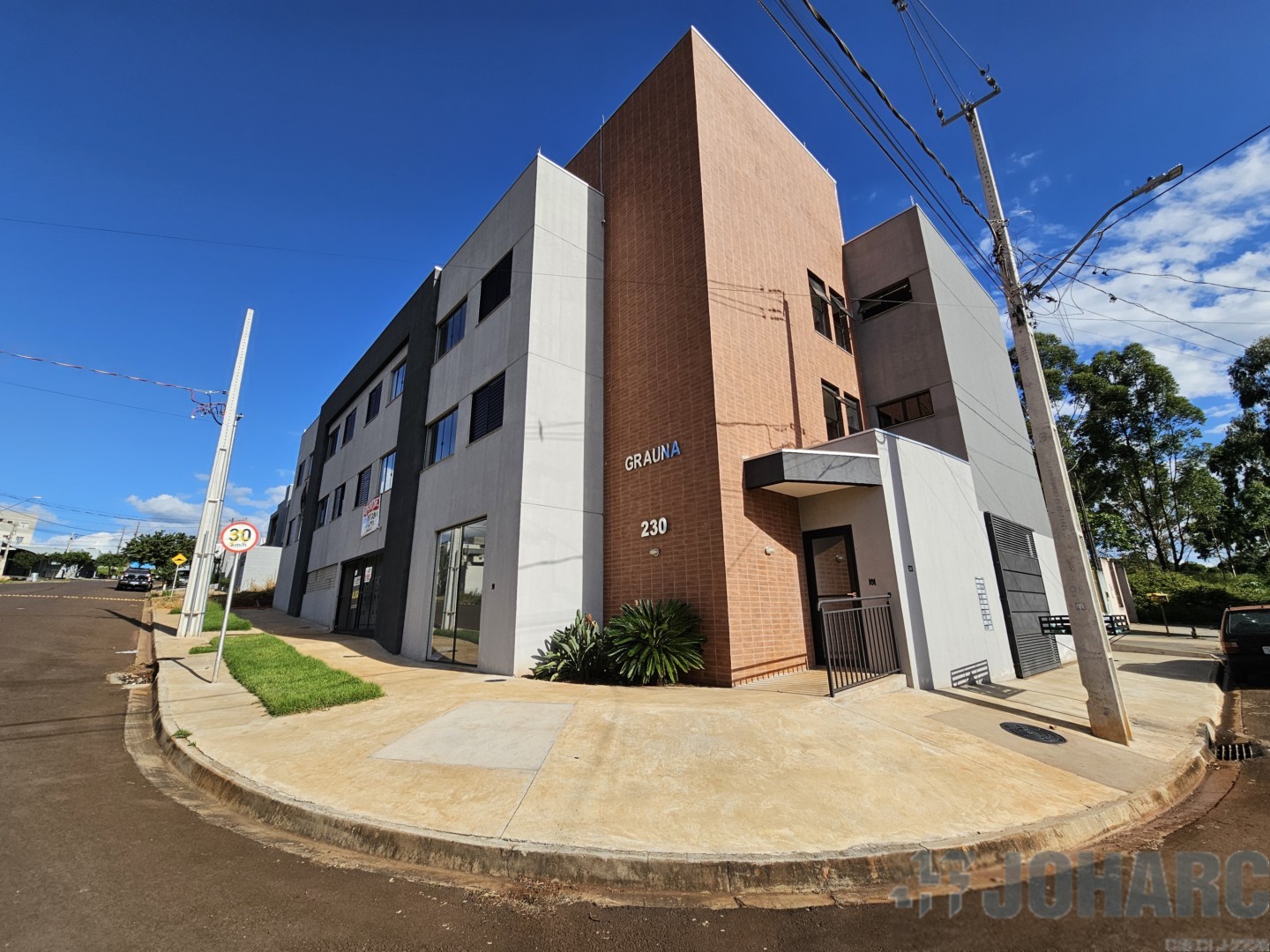 Kitinet para locacao no Loteamento Monte Belo em Apucarana com 55m² por R$ 900,00