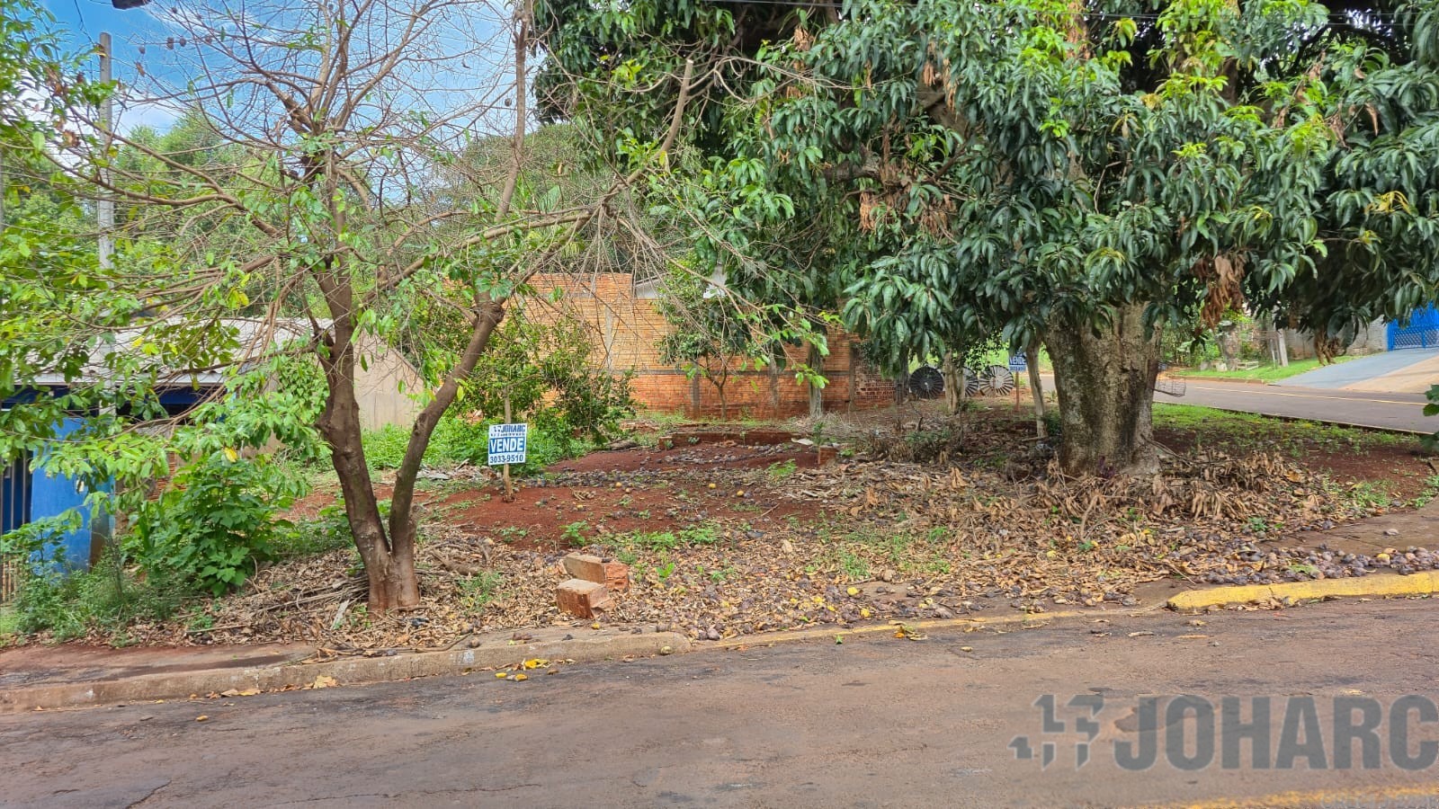 Terreno para venda no Jardim Esperanca em Apucarana com 180,6m² por R$ 95.000,00