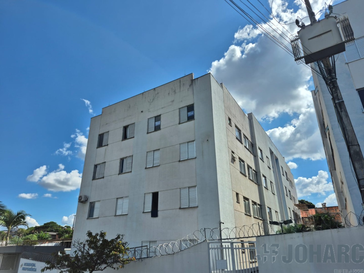 Apartamento para venda no Jardim Ponta Grossa em Apucarana com 58,13m² por R$ 180.000,00
