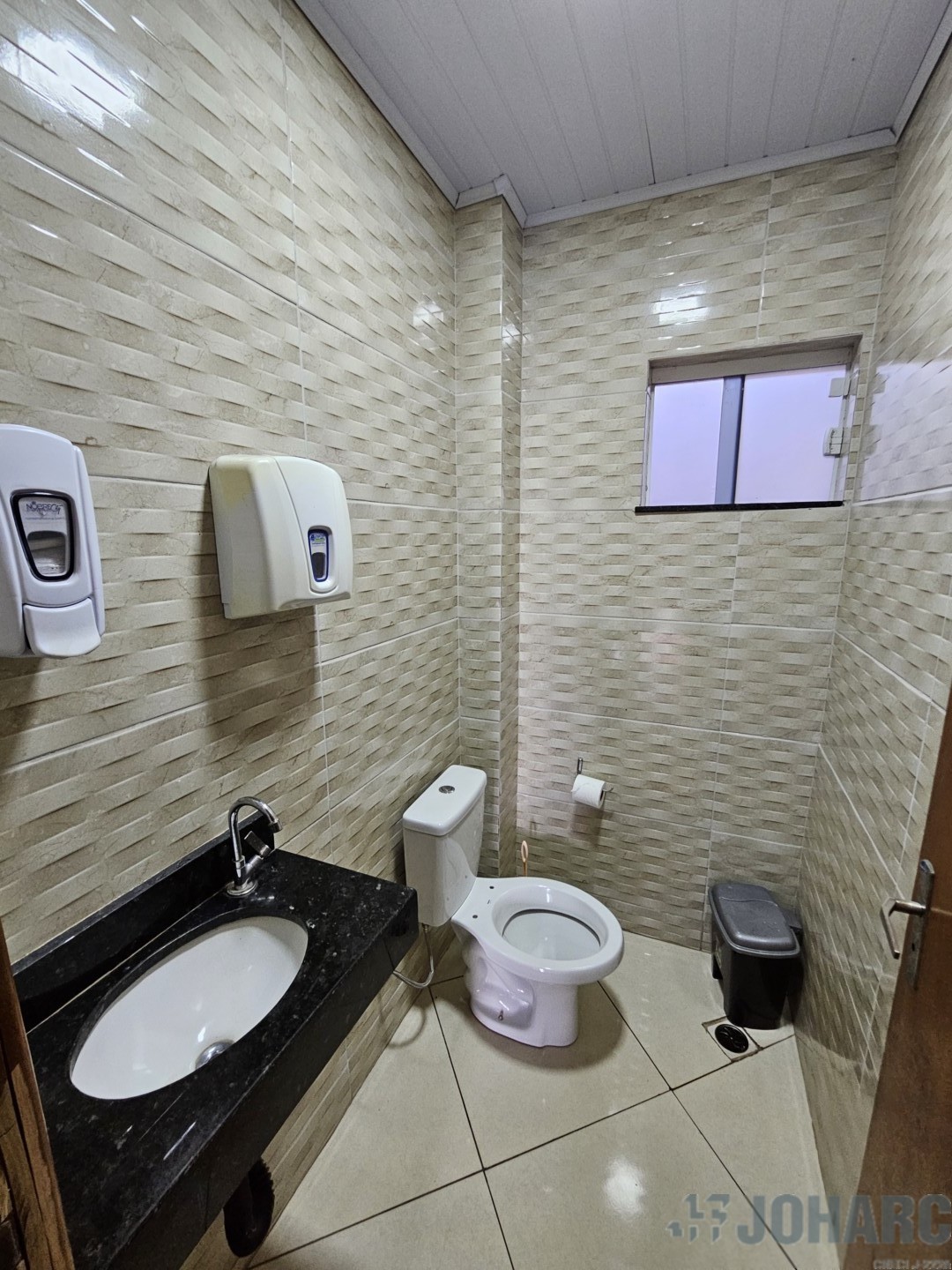 Sala Comercial para locacao no Nucleo Habitacional Colon em Apucarana com 285m² por R$ 2.000,00