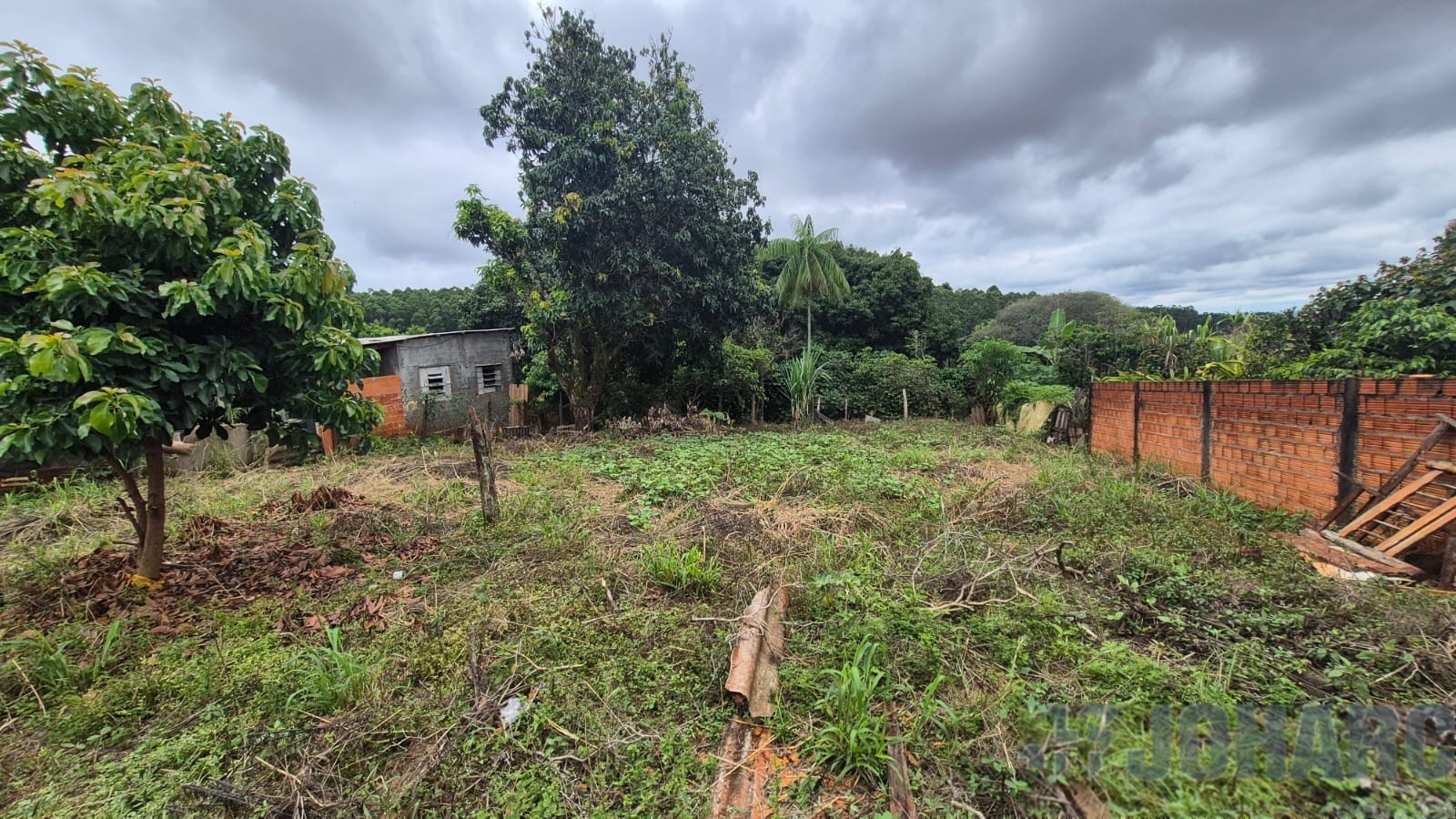 Terreno para venda no Correia de Freitas em Apucarana com 600m² por R$ 110.000,00