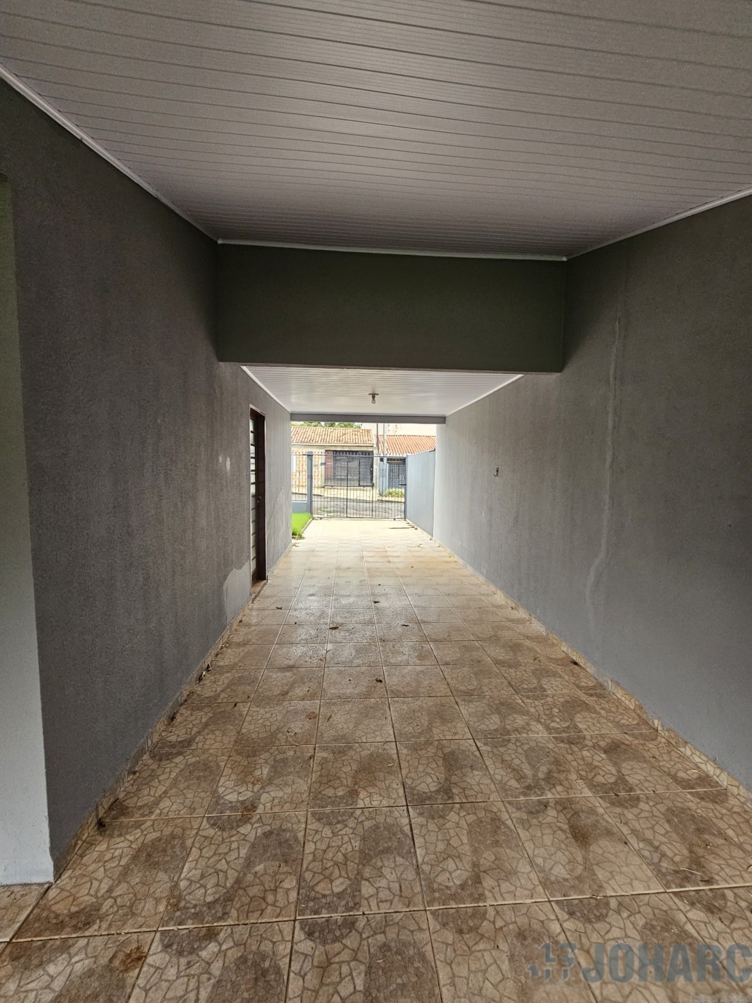 Casa Residencial para locacao no Residencial Parque da Raposa III em Apucarana com 227,5m² por R$ 950,00