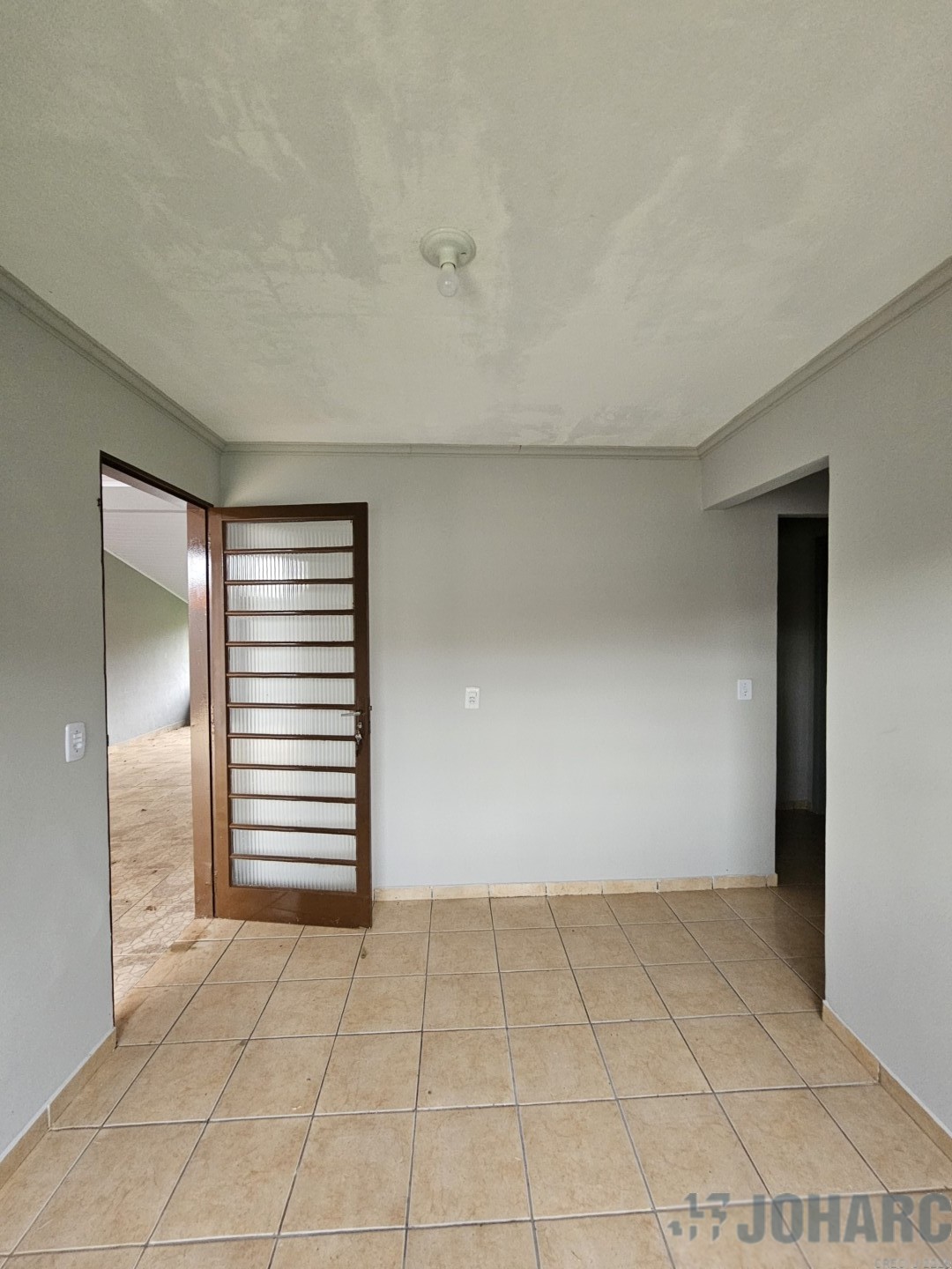 Casa Residencial para locacao no Residencial Parque da Raposa III em Apucarana com 227,5m² por R$ 950,00