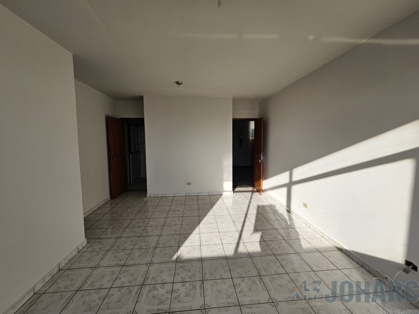 Apartamento para locacao no Centro em Apucarana com 0m² por R$ 1.150,00