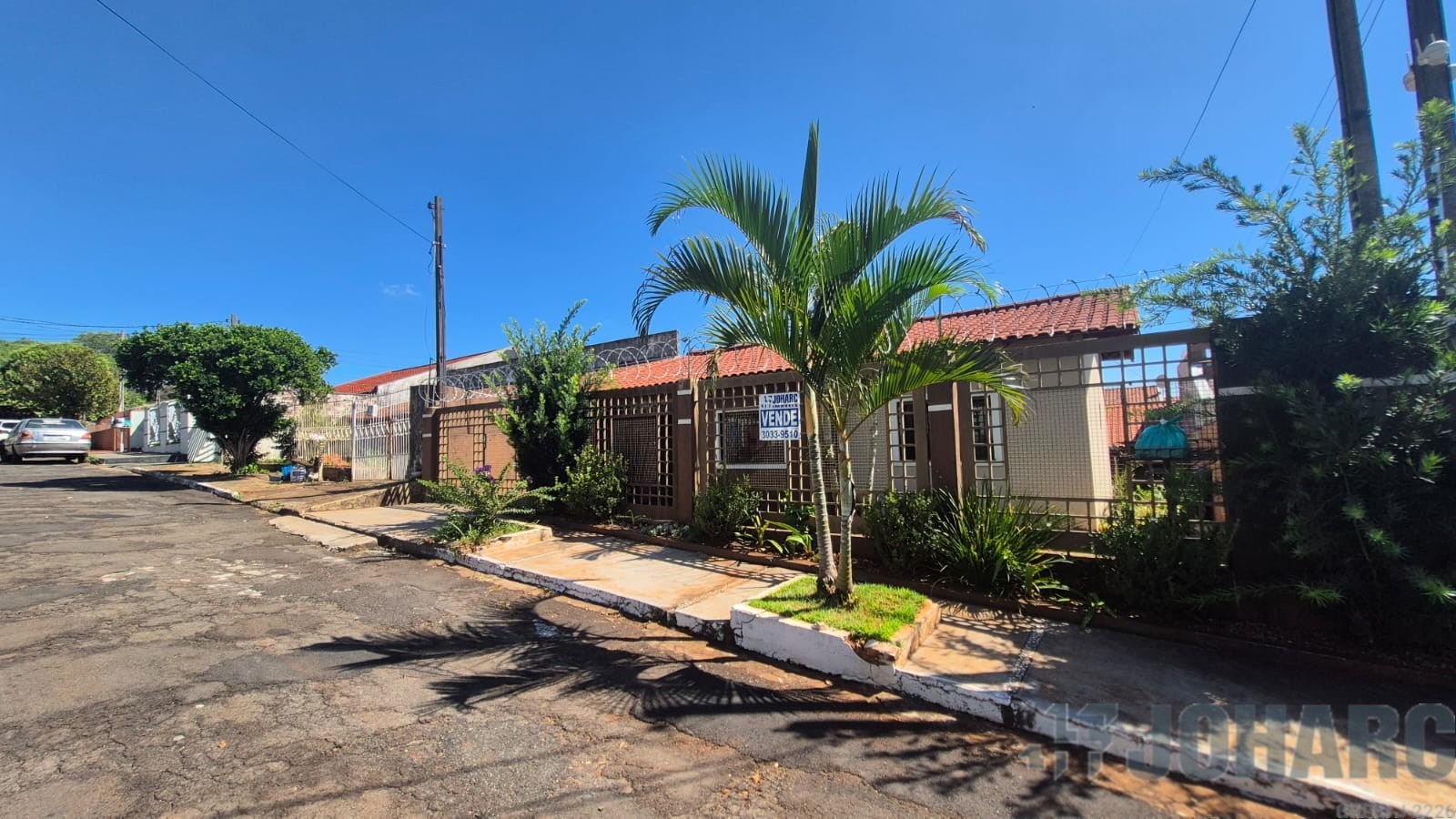 Casa Residencial para venda no Nucleo Habitacional Papa Joao Paulo em Apucarana com 287,88m² por R$ 250.000,00