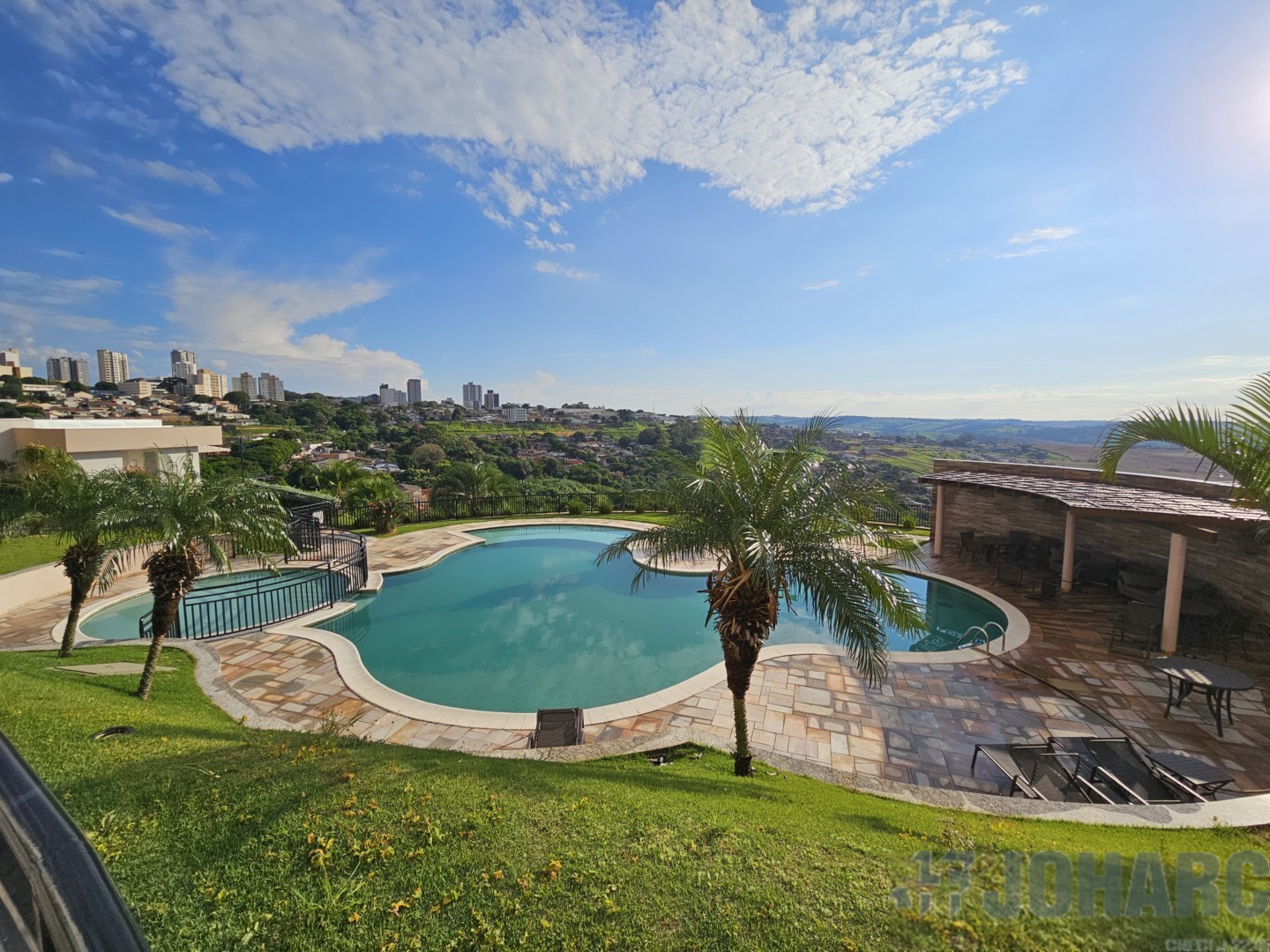 Apartamento para locacao no Jardim Vale do Sol em Apucarana com 0m² por R$ 2.800,00