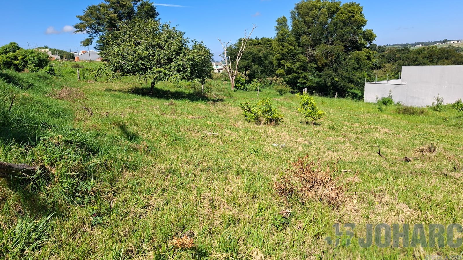 Terreno para venda no Loteamento Residencial Cazarin em Apucarana com 360m² por R$ 200.000,00