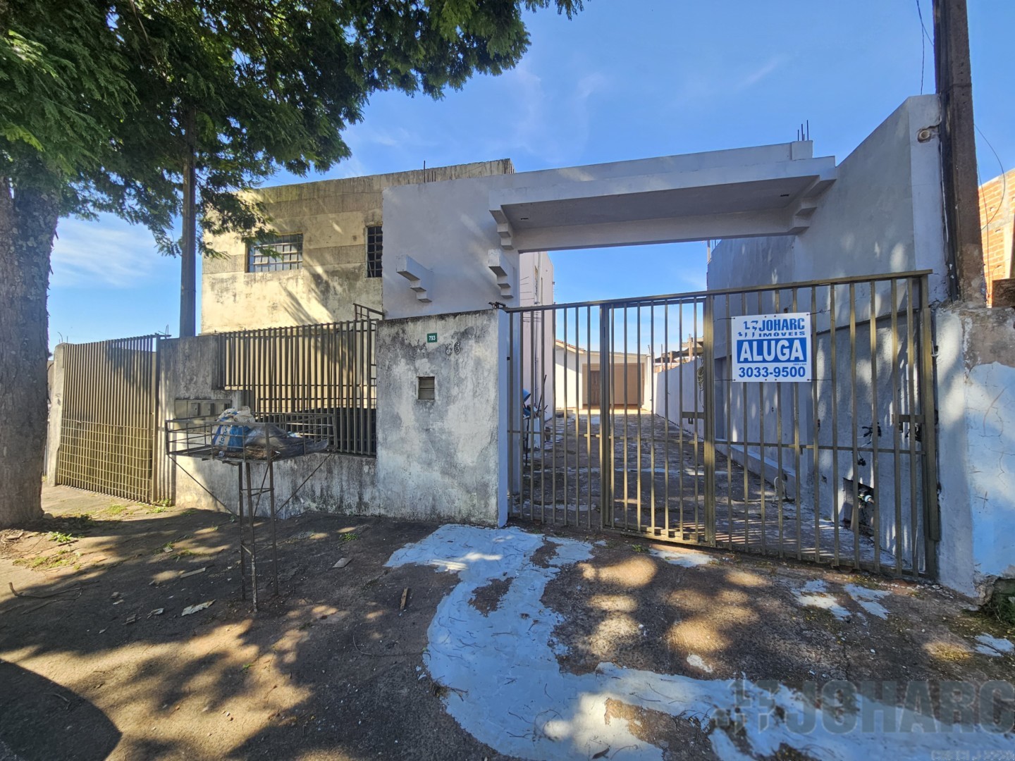 Casa Residencial para locacao no Loteamento Santa Candida em Apucarana com 360m² por R$ 1.550,00