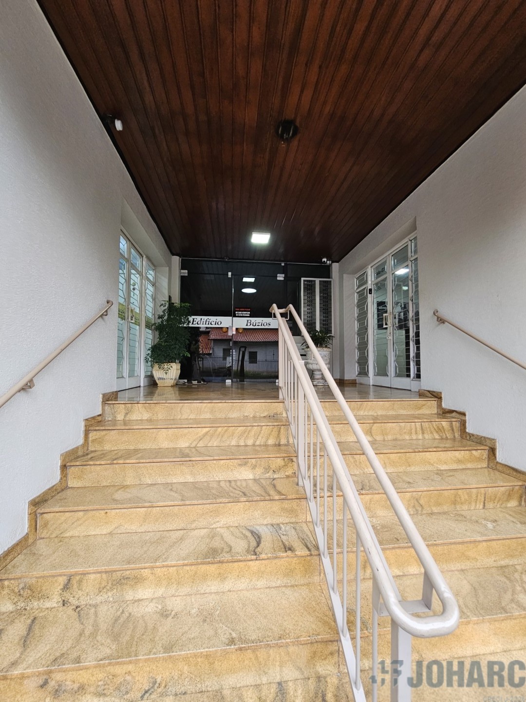 Apartamento para locacao no Centro em Apucarana com 0m² por R$ 1.450,00