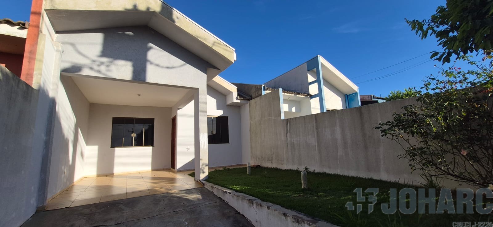 Casa Residencial para venda no Loteamento Residencial Uirapuru em Apucarana com 180m² por R$ 220.000,00