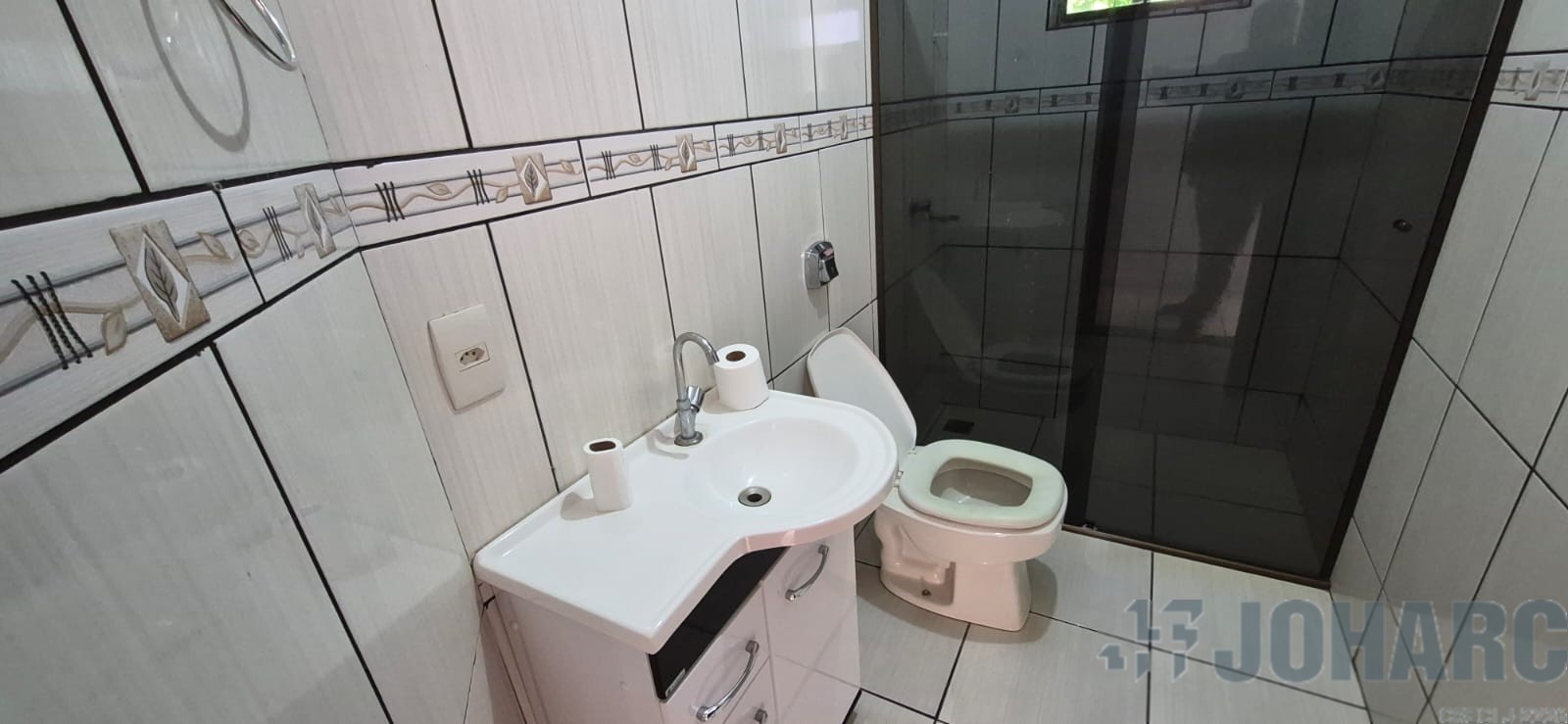 Casa Residencial para venda no Loteamento Residencial Uirapuru em Apucarana com 180m² por R$ 220.000,00