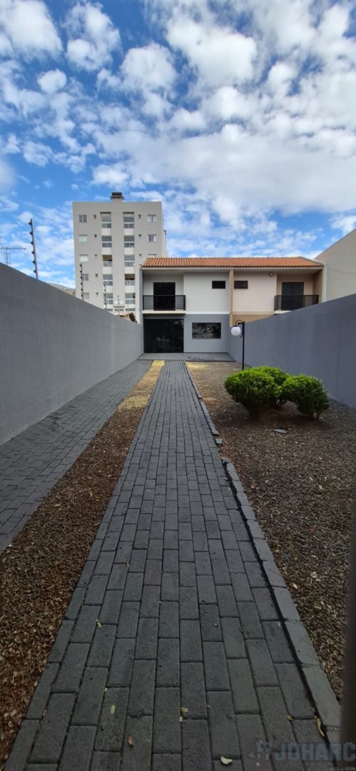 Sobrado para venda no Centro em Apucarana com 180m² por R$ 565.000,00