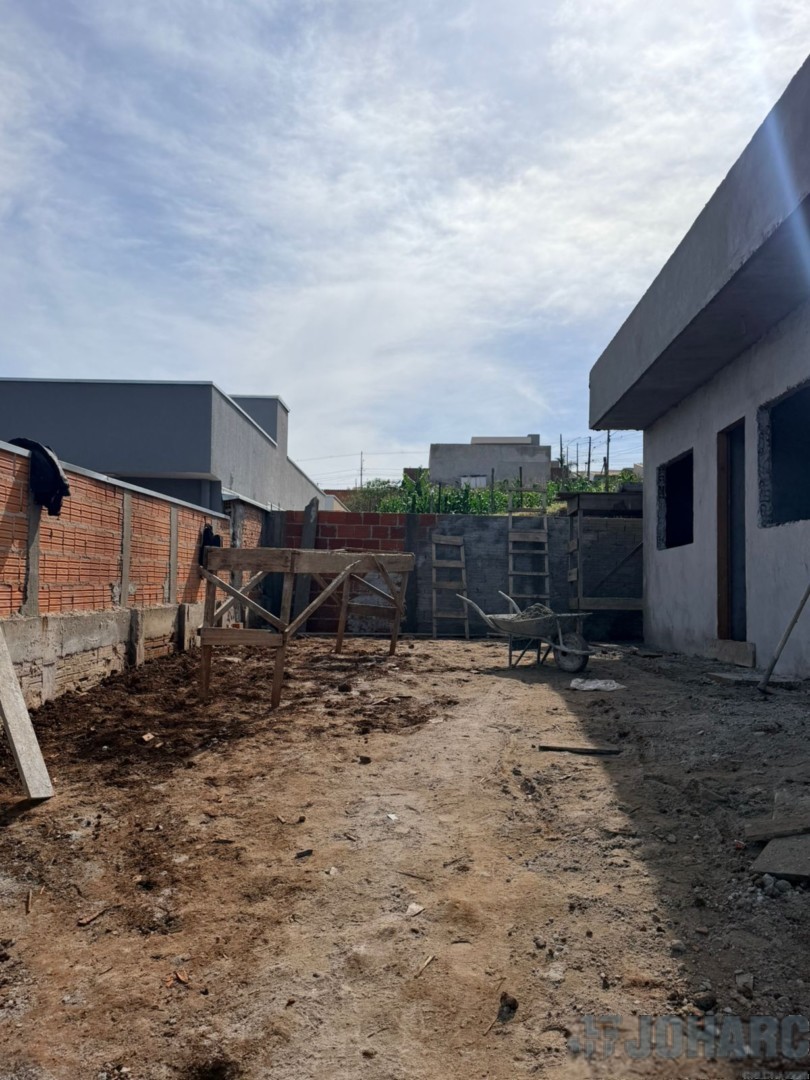 Casa Residencial para venda no Centro em Cambira com 107,83m² por R$ 210.000,00