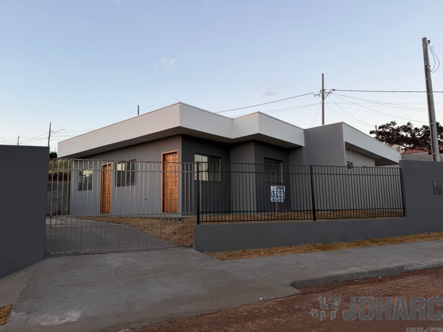Casa Residencial para venda no Centro em Cambira com 107,83m² por R$ 210.000,00