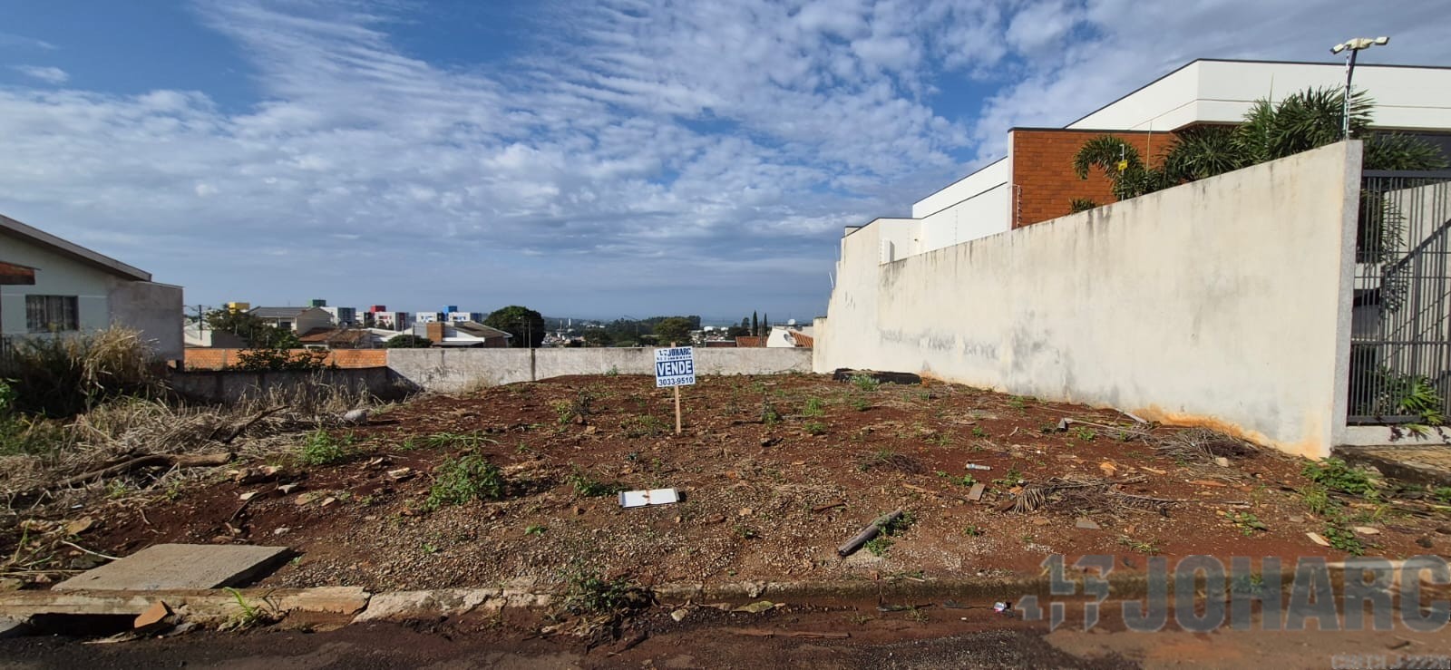 Terreno para venda no Vila Residencial Isabela em Apucarana com 322,56m² por R$ 130.000,00