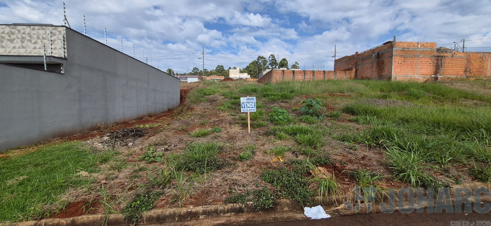 Terreno para venda no Monte Siao em Apucarana com 252m² por R$ 90.000,00