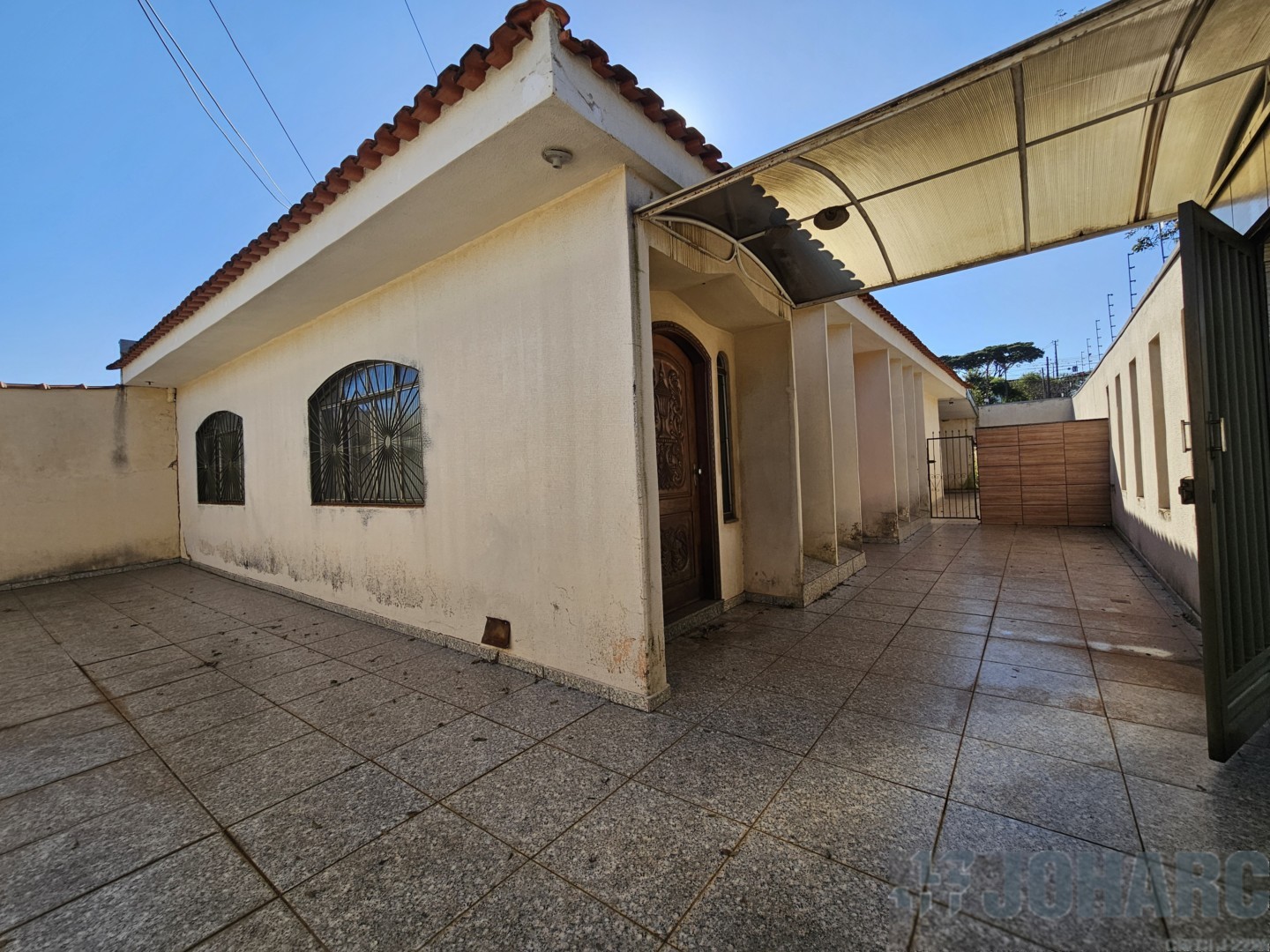 Casa Residencial para locacao no Loteamento Santa Candida em Apucarana com 360m² por R$ 2.100,00