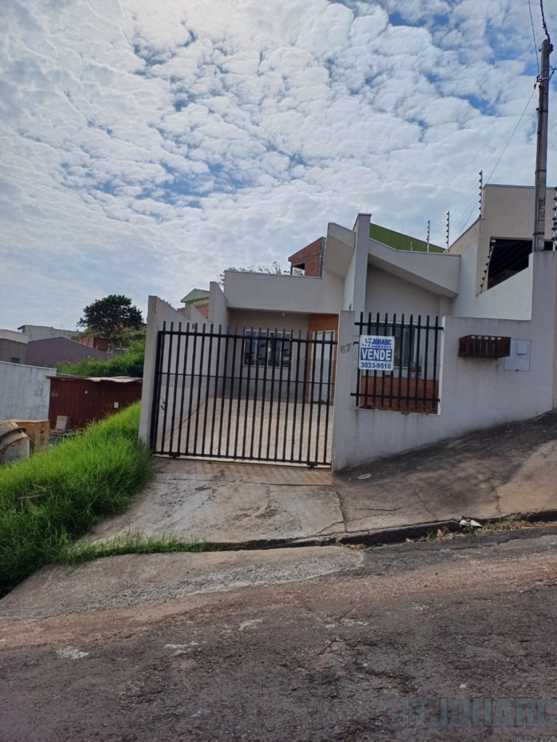Casa Residencial para venda no Loteamento Jardim por do Sol em Apucarana com 134,32m² por R$ 300.000,00