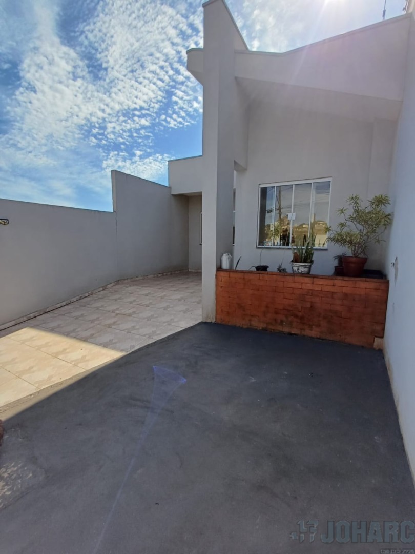 Casa Residencial para venda no Loteamento Jardim por do Sol em Apucarana com 134,32m² por R$ 300.000,00
