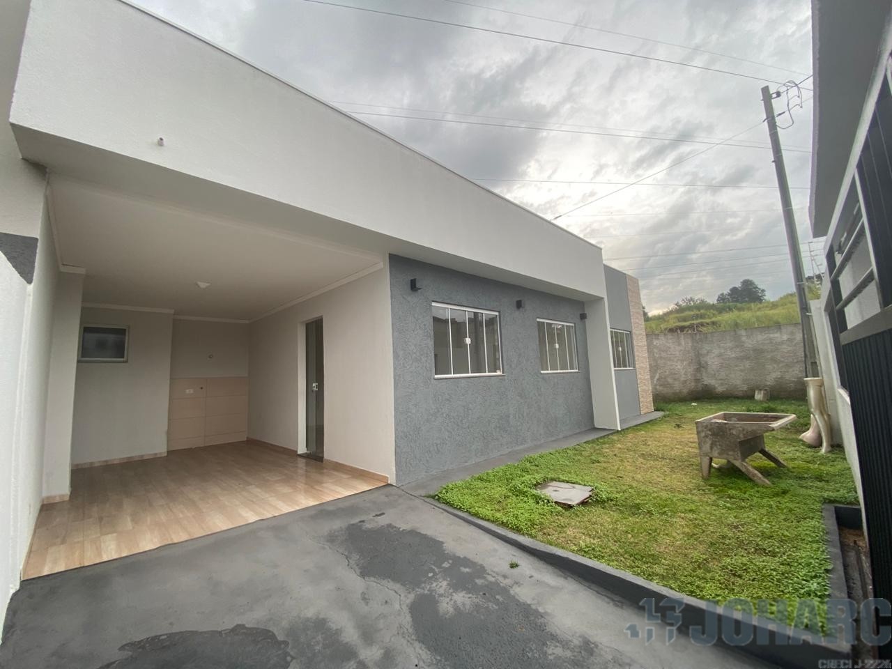 Casa Residencial para venda no Nucleo Habitacional Dom Romeu Alber em Apucarana com 117,01m² por R$ 210.000,00
