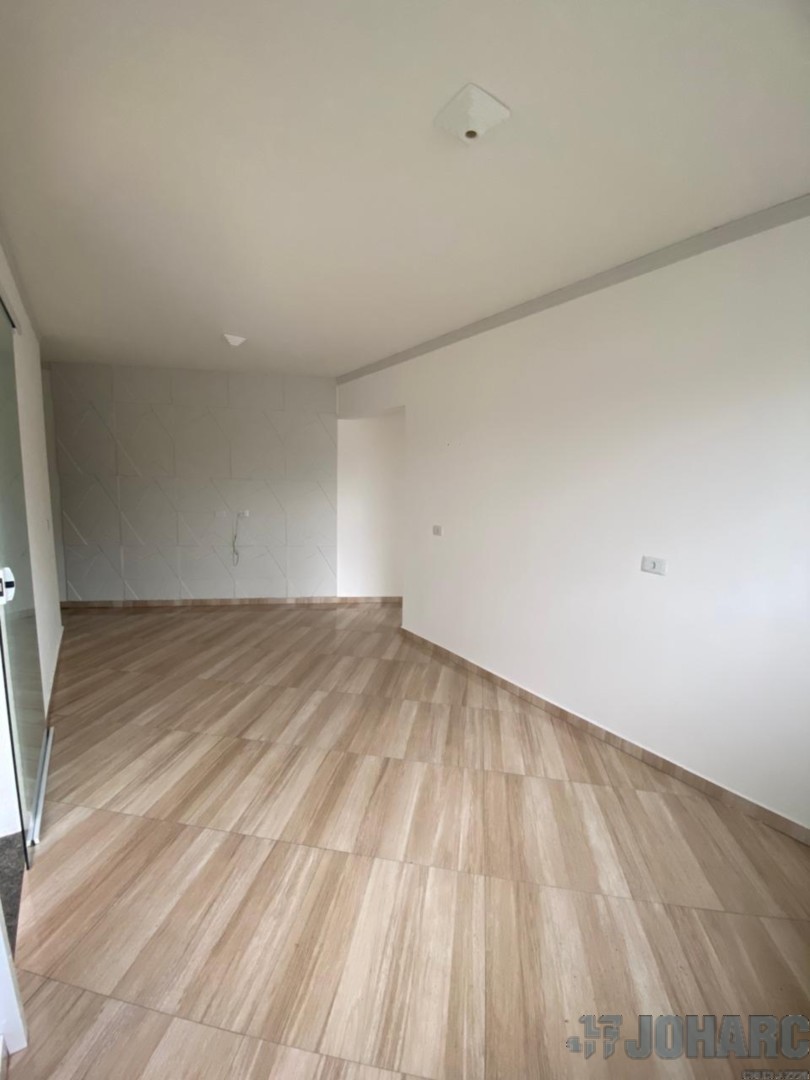 Casa Residencial para venda no Nucleo Habitacional Dom Romeu Alber em Apucarana com 117,01m² por R$ 210.000,00