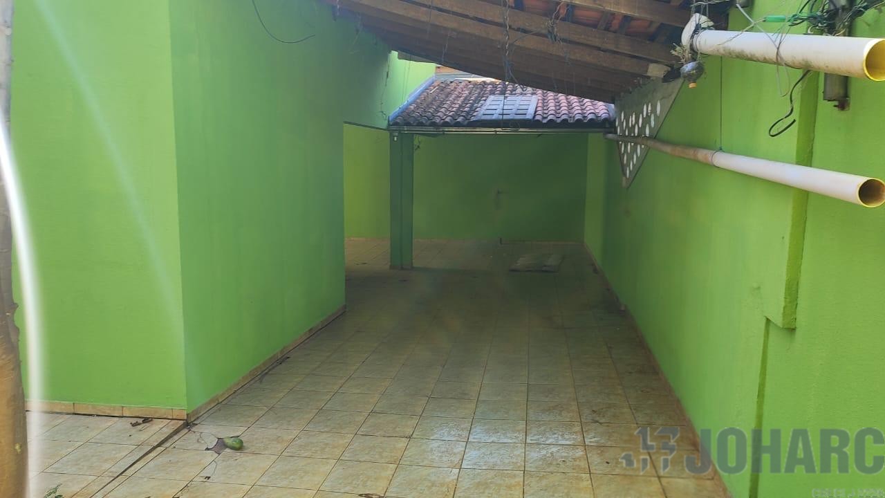 Sobrado para venda no Jardim das Flores III em Apucarana com 242,12m² por R$ 380.000,00