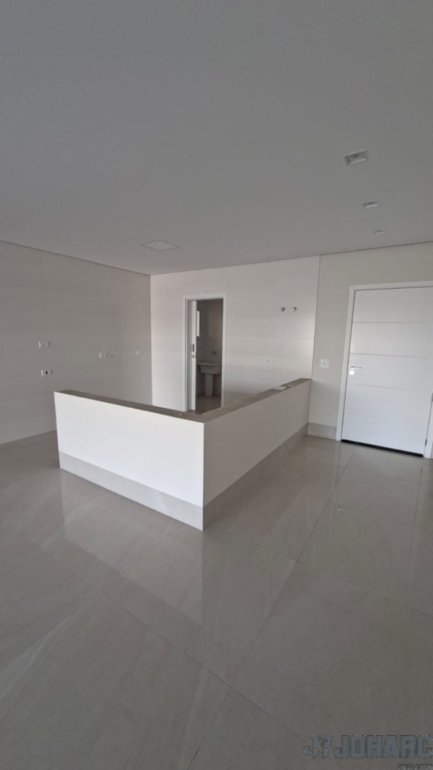 Apartamento para venda no Vila Sao Carlos em Apucarana com 229,15m² por R$ 950.000,00