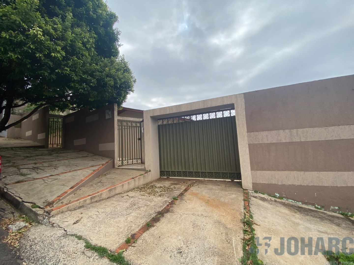 Casa Residencial para venda no Loteamento Sao Geraldo em Apucarana com 329m² por R$ 380.000,00
