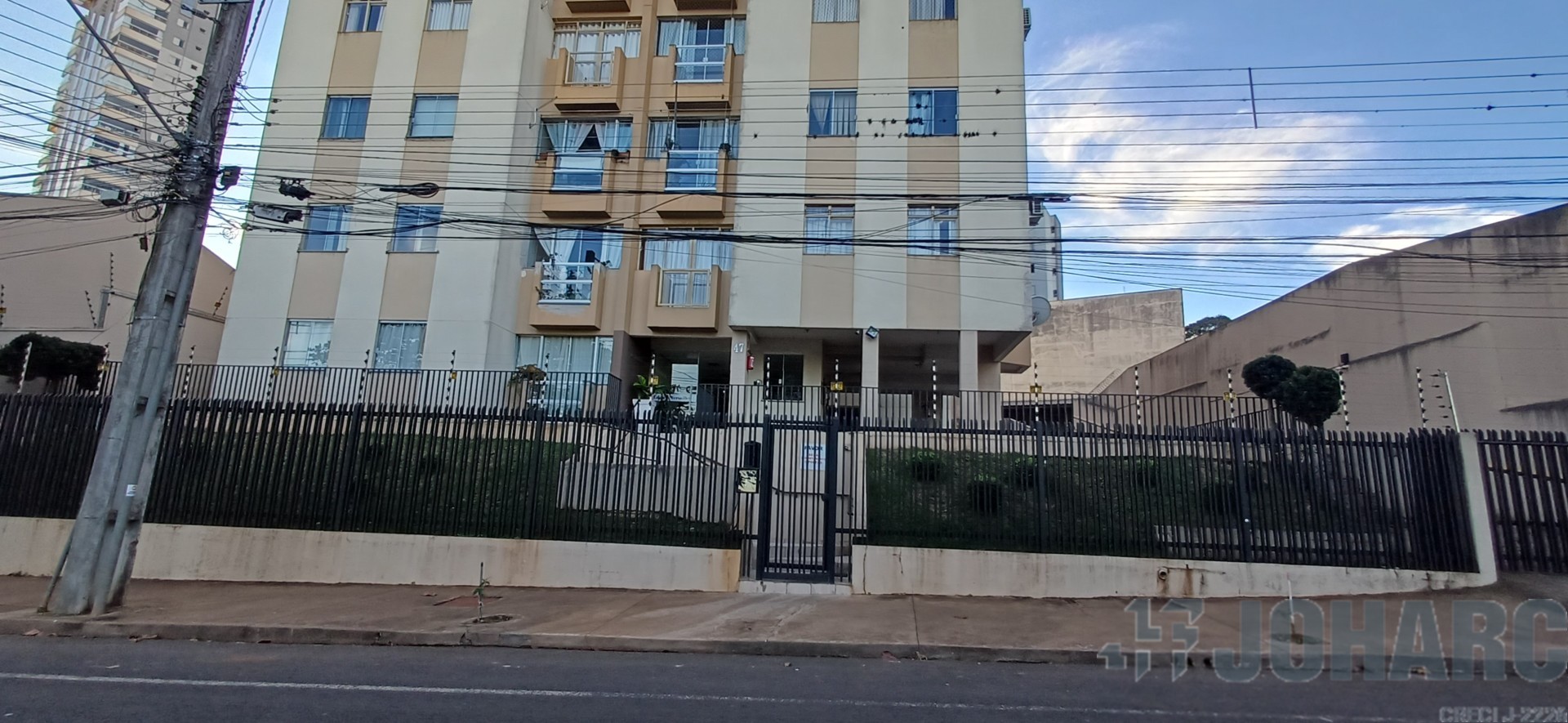 Apartamento para venda no Centro em Apucarana com 91,63m² por R$ 330.000,00