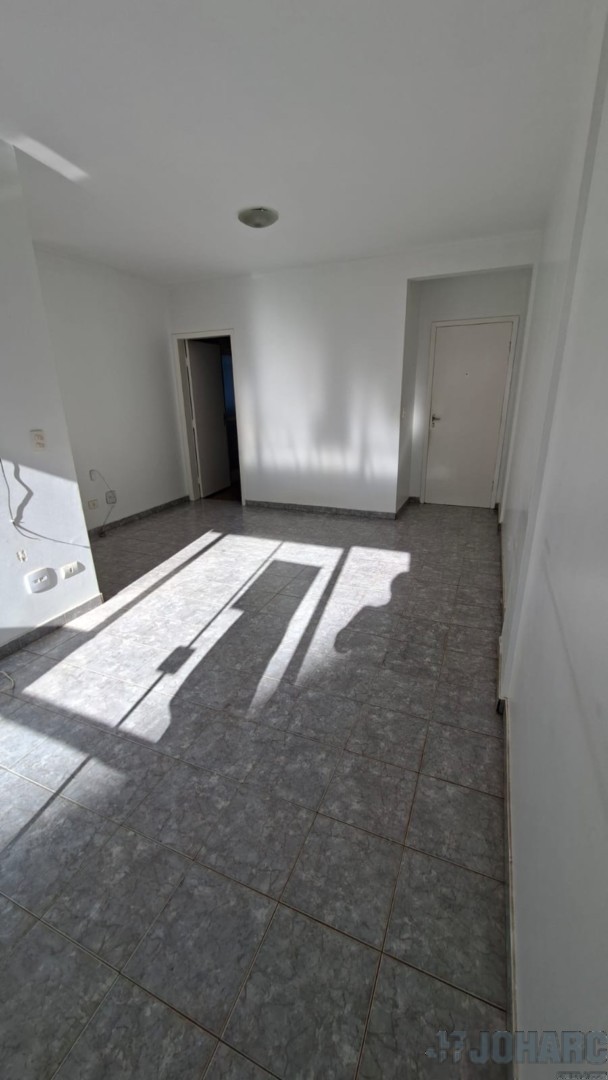 Apartamento para venda no Centro em Apucarana com 91,63m² por R$ 330.000,00