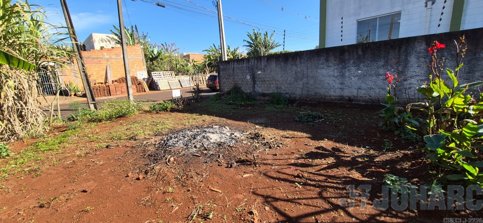 Terreno para venda no Jardim Santiago em Apucarana com 227,5m² por R$ 59.000,00