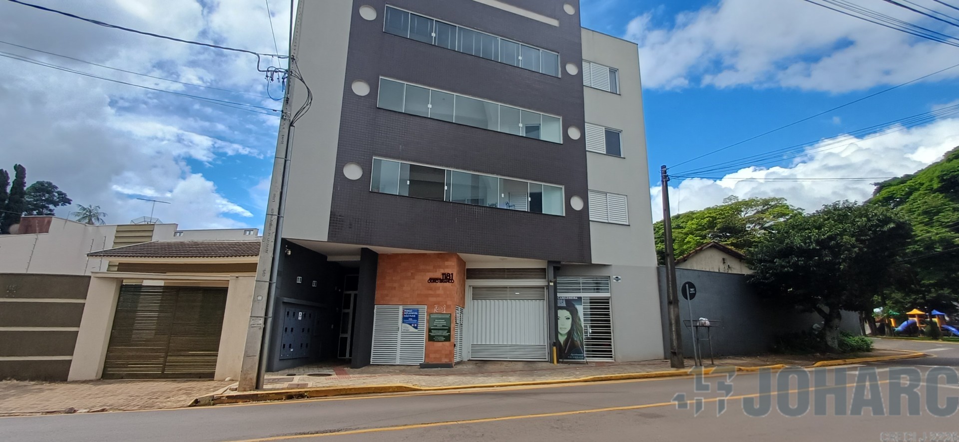 Apartamento para locacao no Centro em Apucarana com 126m² por R$ 1.800,00
