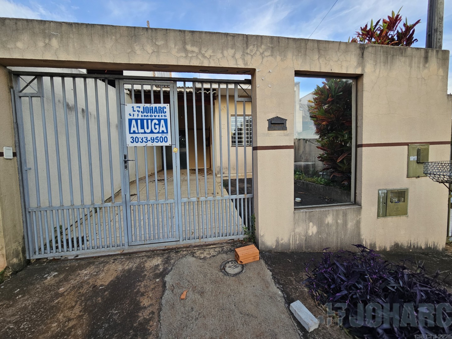 Casa Residencial para locacao no Residencial Interlagos em Apucarana com 132,5m² por R$ 1.350,00