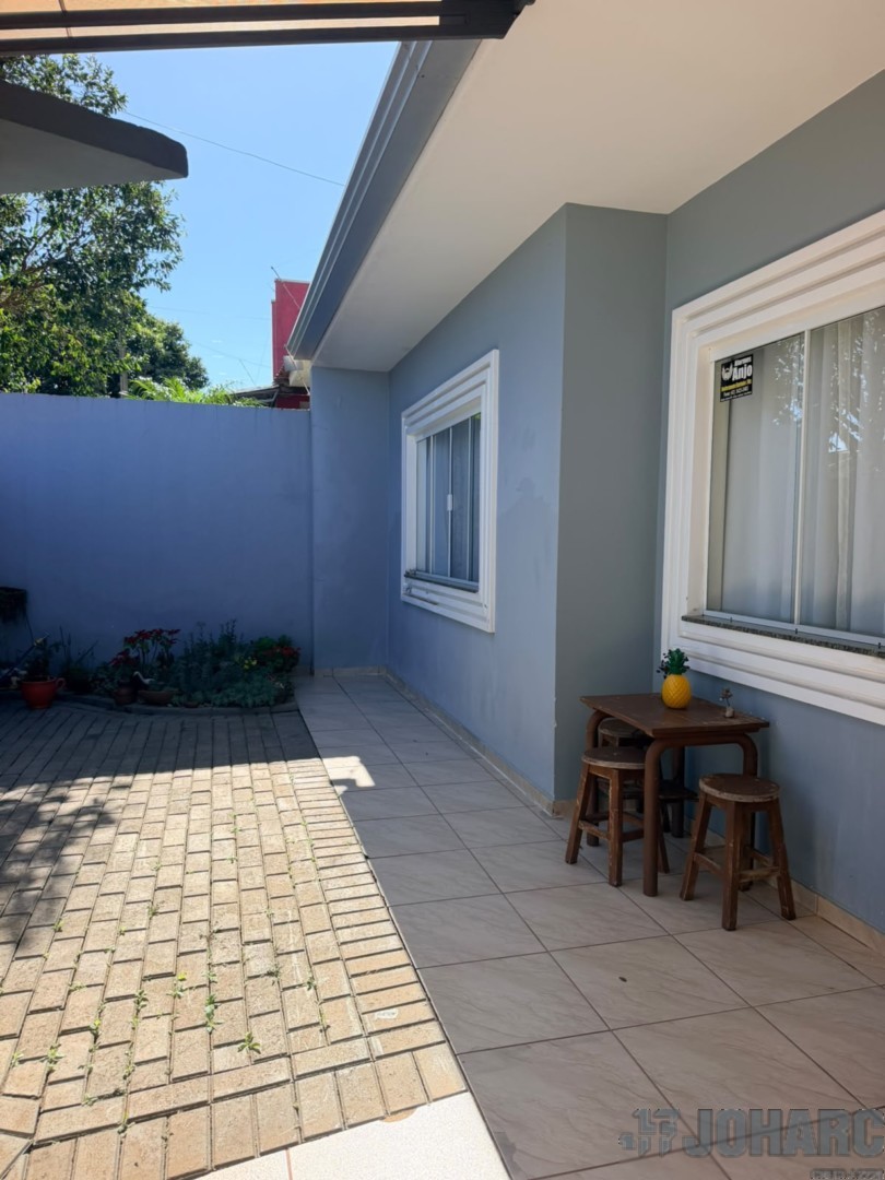 Casa Residencial para venda no Jardim Catuai em Apucarana com 181,87m² por R$ 460.000,00