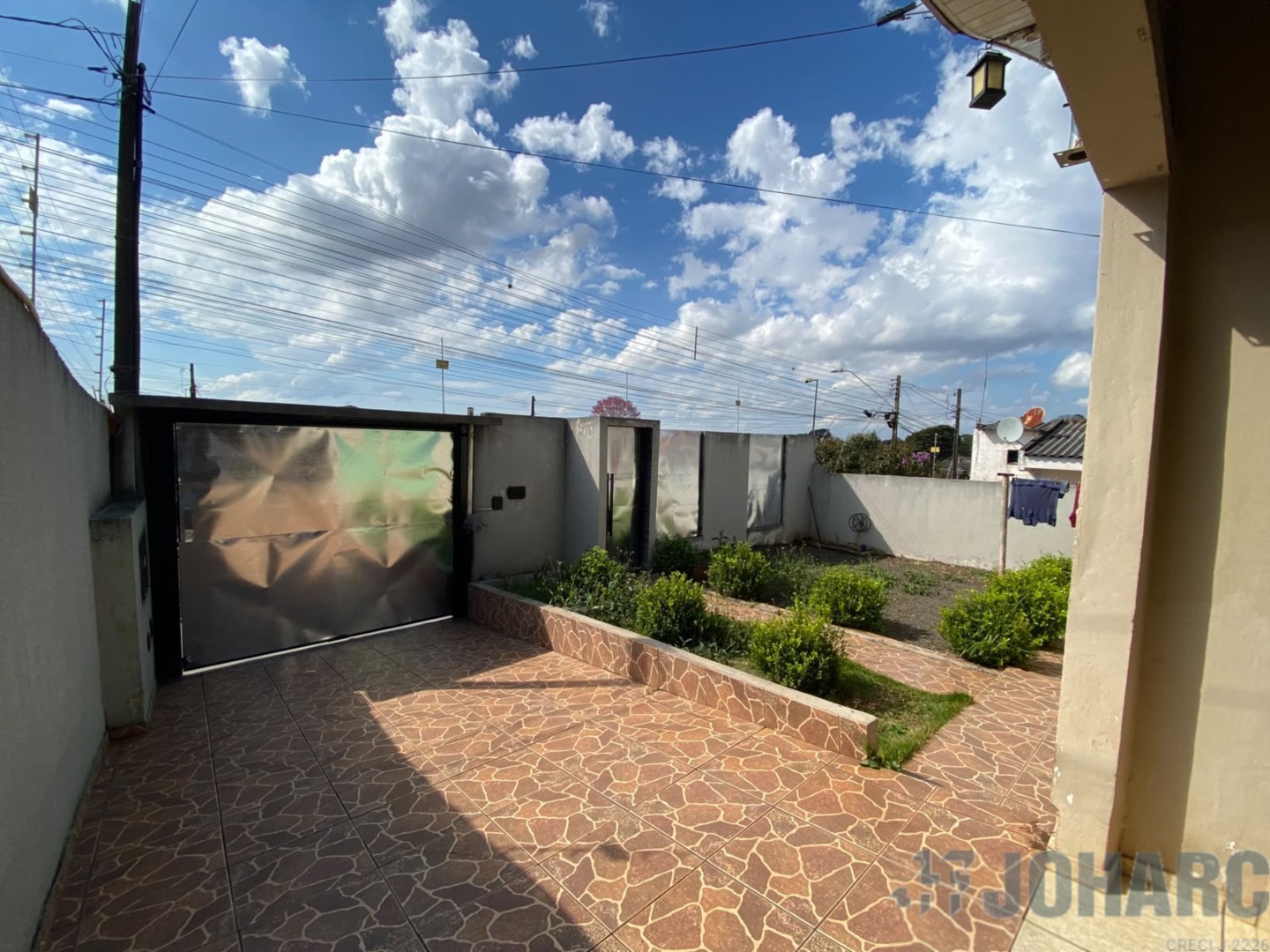 Casa Residencial para venda no Jardim Moncoes em Apucarana com 360m² por R$ 340.000,00
