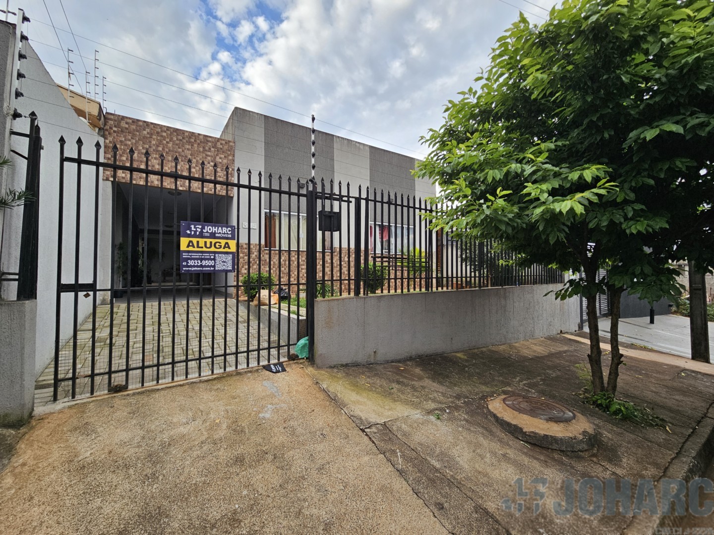 Casa Residencial para locacao no Nucleo Habitacional Colonial em Apucarana com 202,4m² por R$ 1.150,00