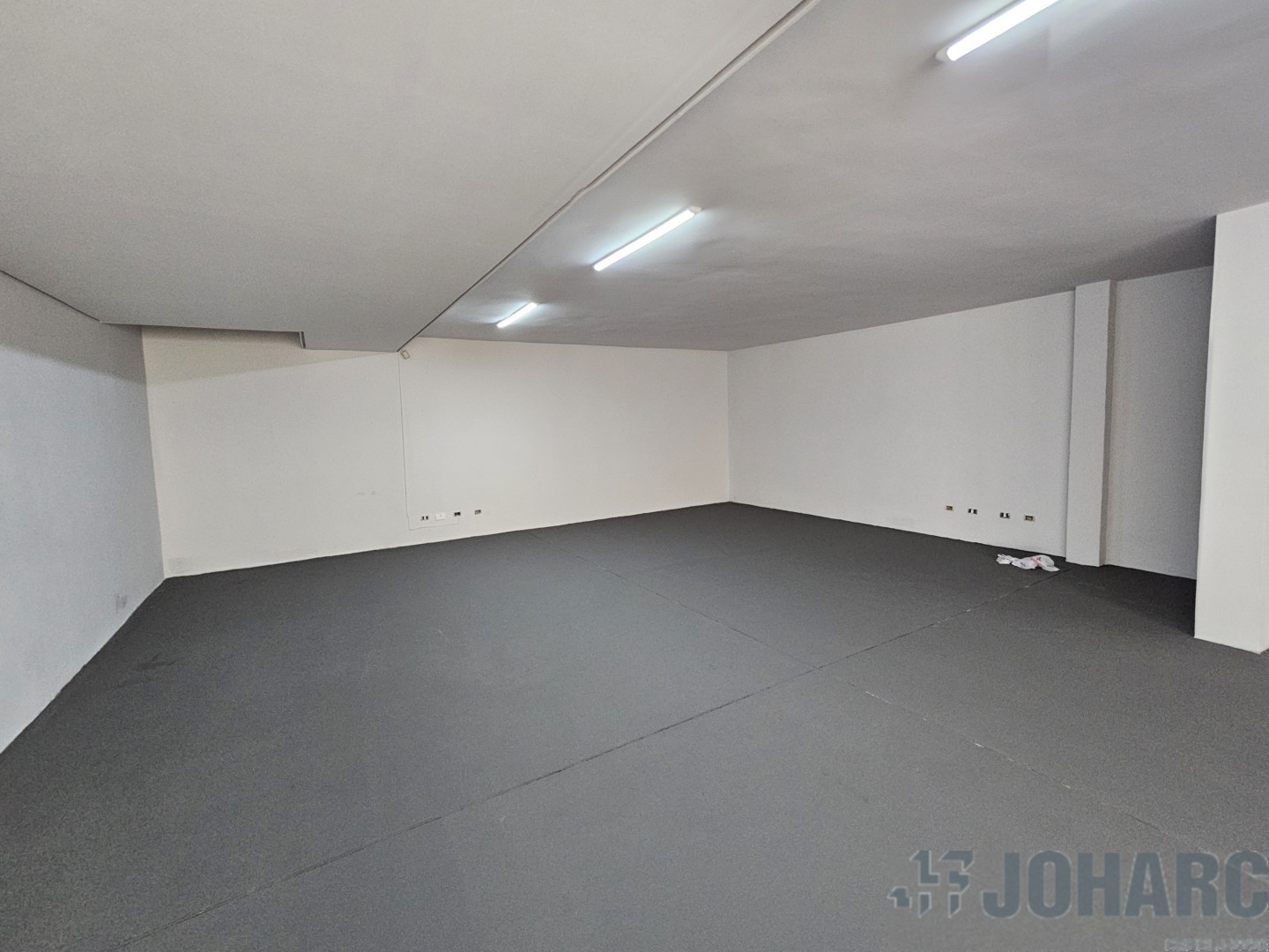 Sala Comercial para locacao no Centro em Apucarana com 0m² por R$ 10.000,00