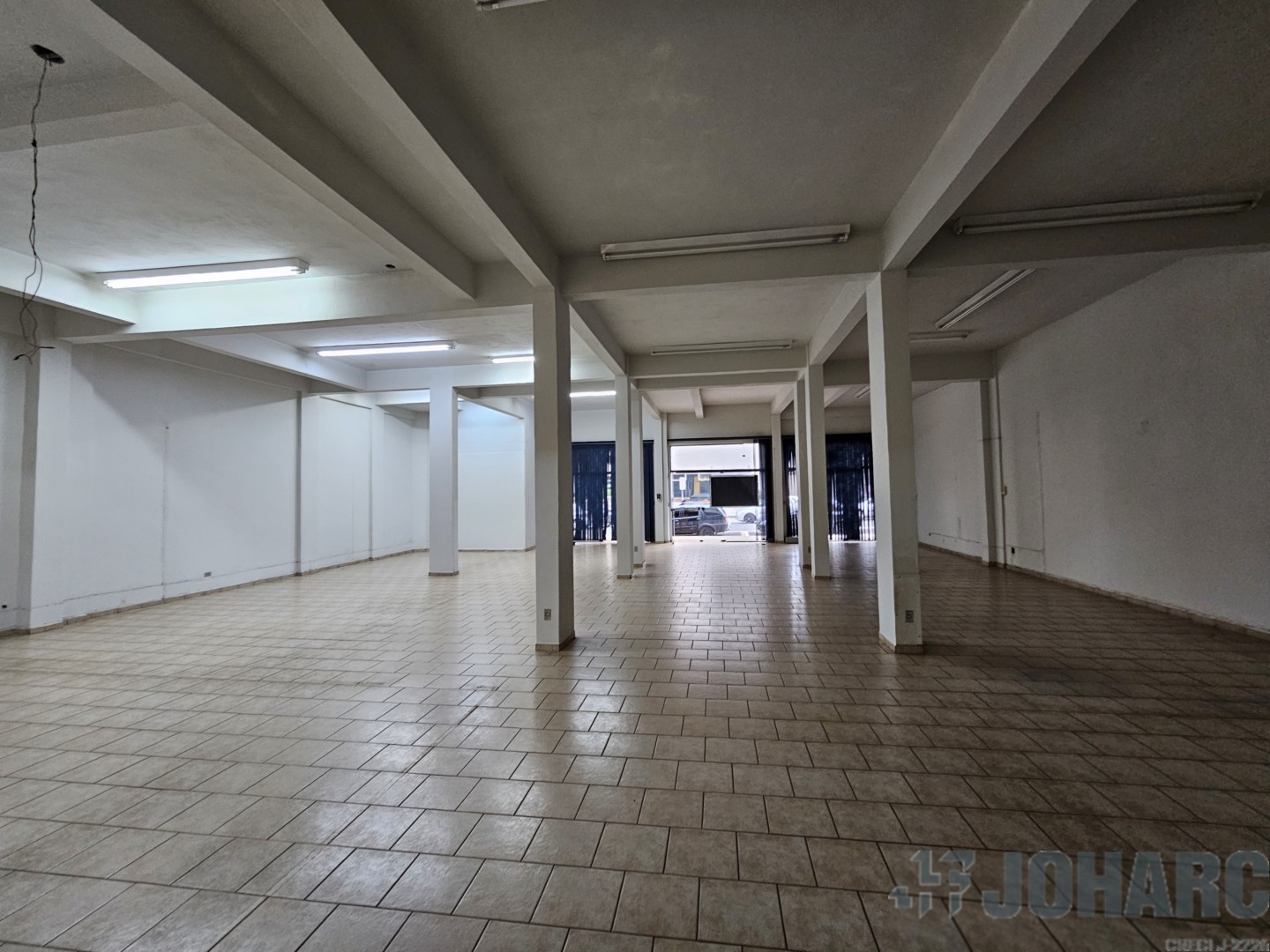 Sala Comercial para locacao no Centro em Apucarana com 480m² por R$ 5.000,00