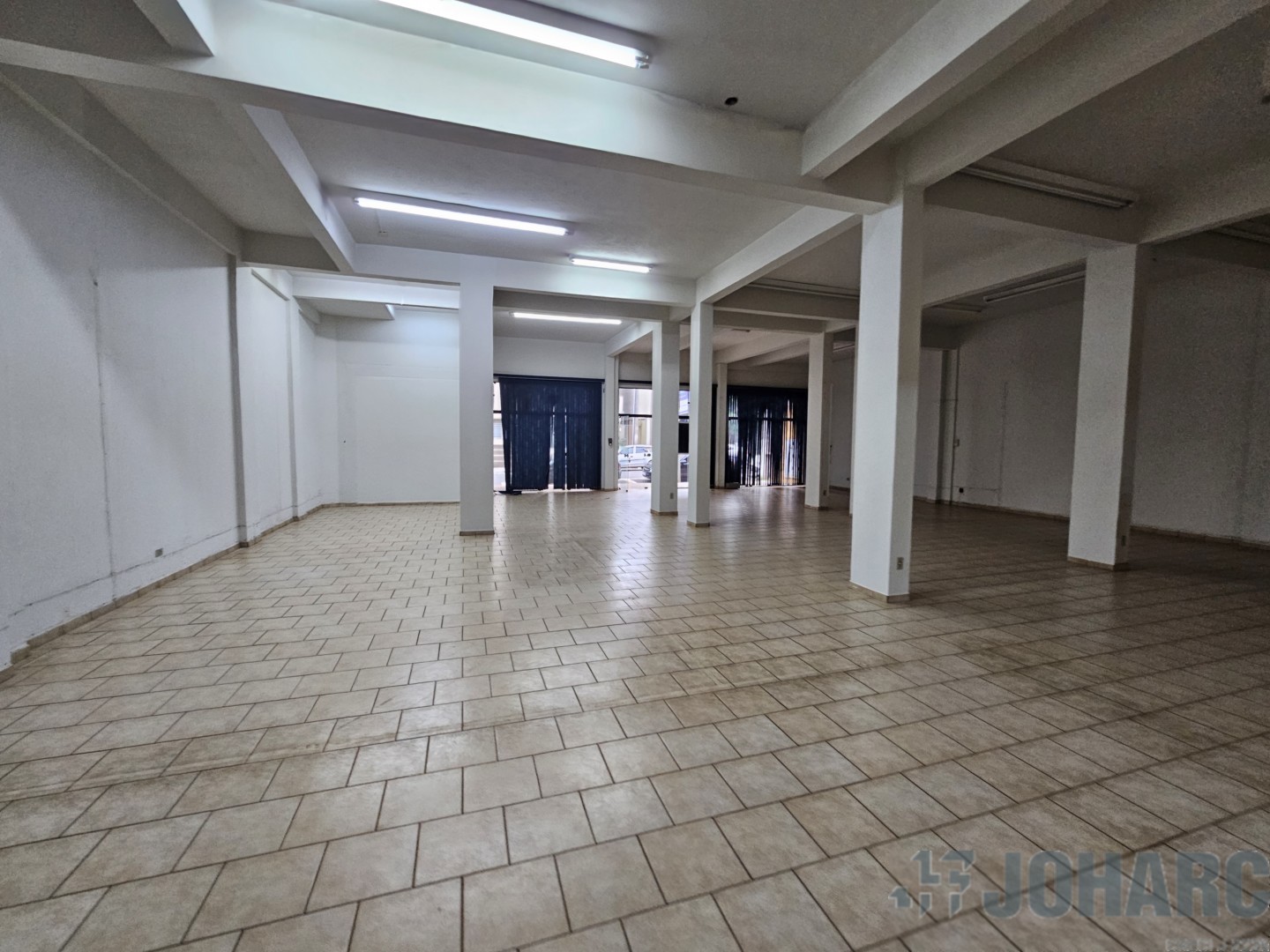 Sala Comercial para locacao no Centro em Apucarana com 480m² por R$ 5.000,00